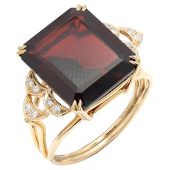 Vintage 14k Solid Yellow Gold 10.7 Carat Deep Red Garnet Gemstone Ring with Diamonds