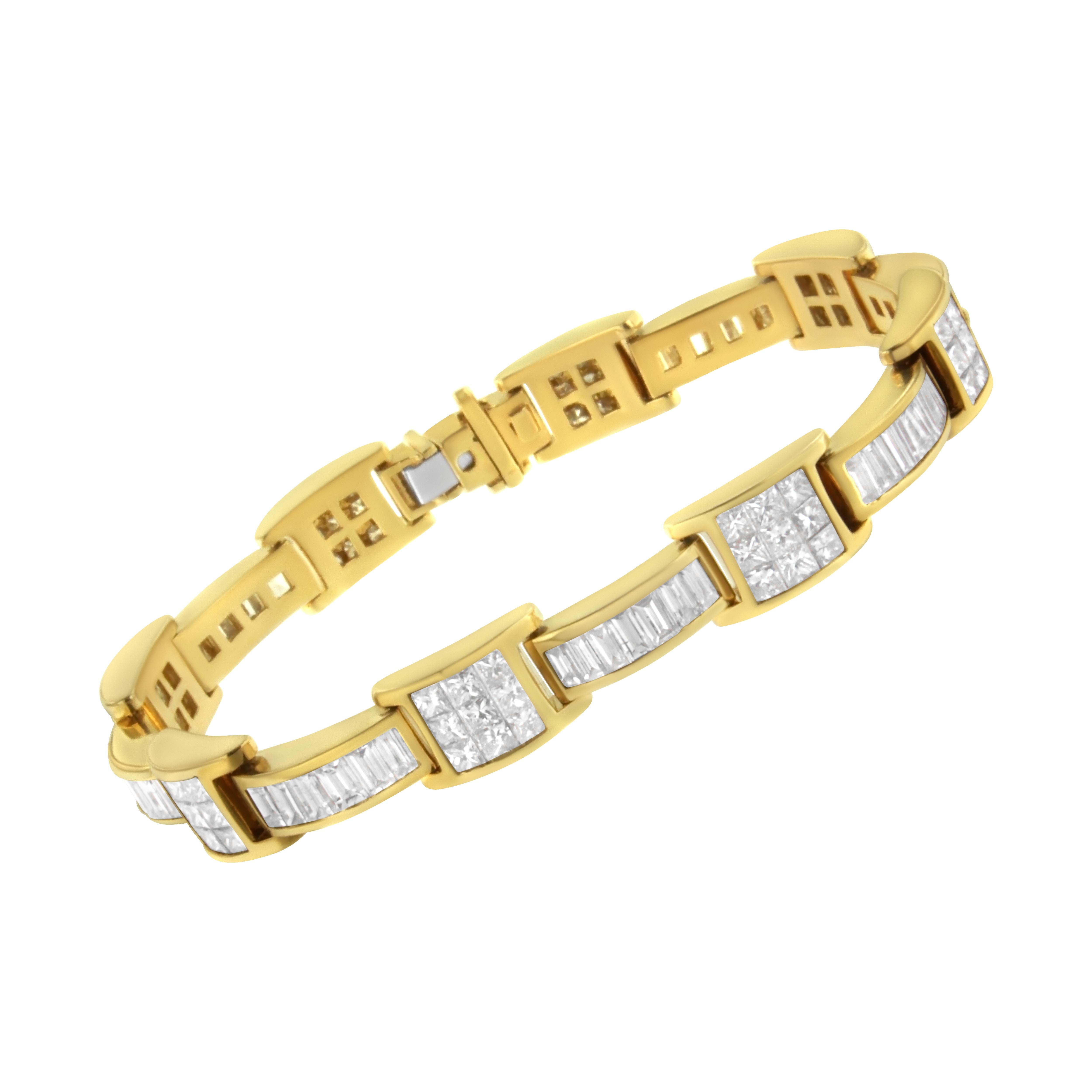 Modern 14k Yellow Gold 10.75 Carat Princess and Baguette-Cut Diamond Box-Link Bracelet For Sale