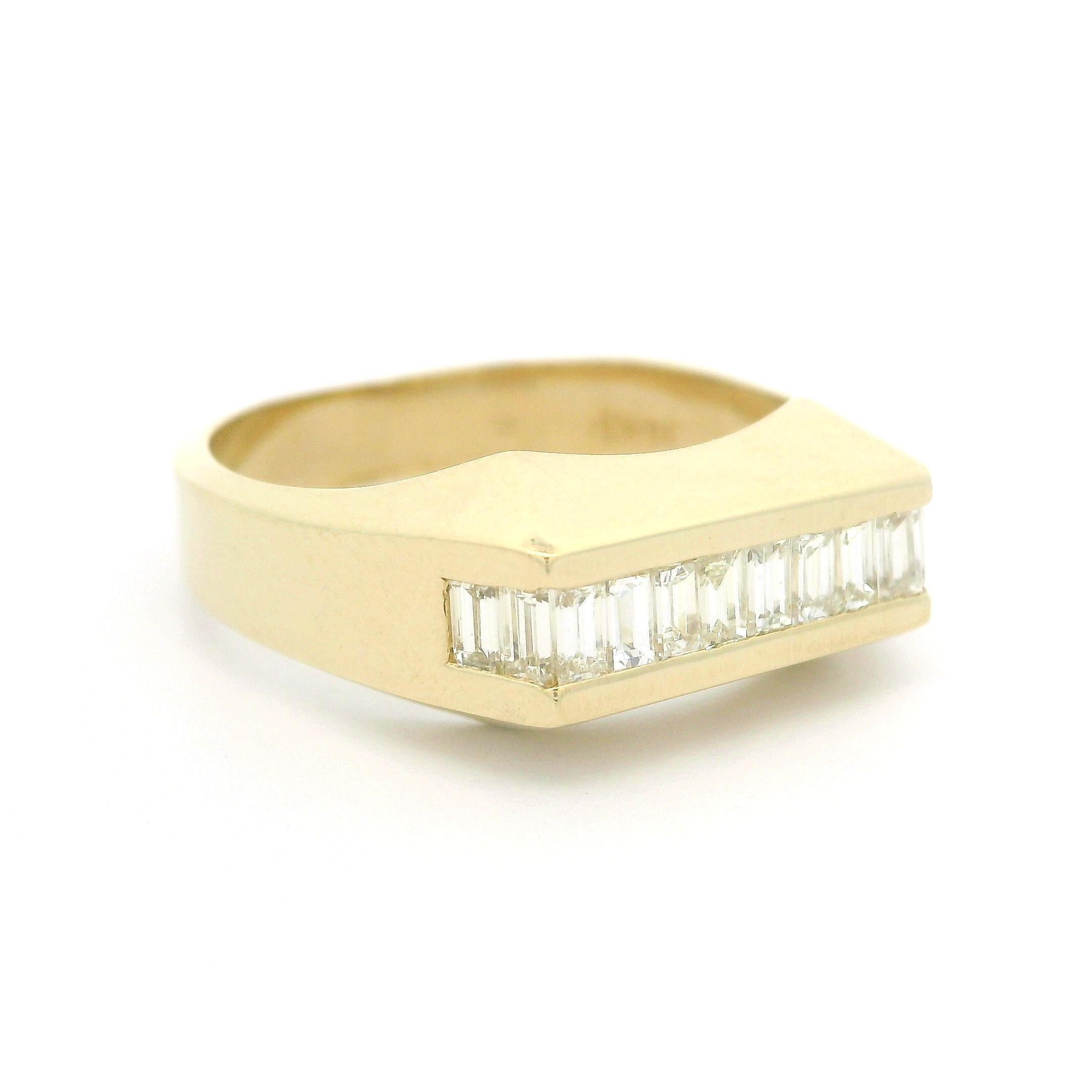 –Stone(s)–
(1) Natural Genuine Diamonds - Baguette Cut - Channel Set - I/J Color - VVS2-VS2 Clarity - 1.0ctw (approx.)

Material: Solid 14k Yellow Gold
Weight: 5.07 Grams
Ring Size: 7.5 ( fitted on finger, please contact us prior to purchase for