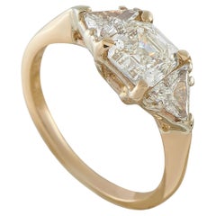 Anillo de oro amarillo de 14 quilates con un diamante de 1,16 ct MF34-070126