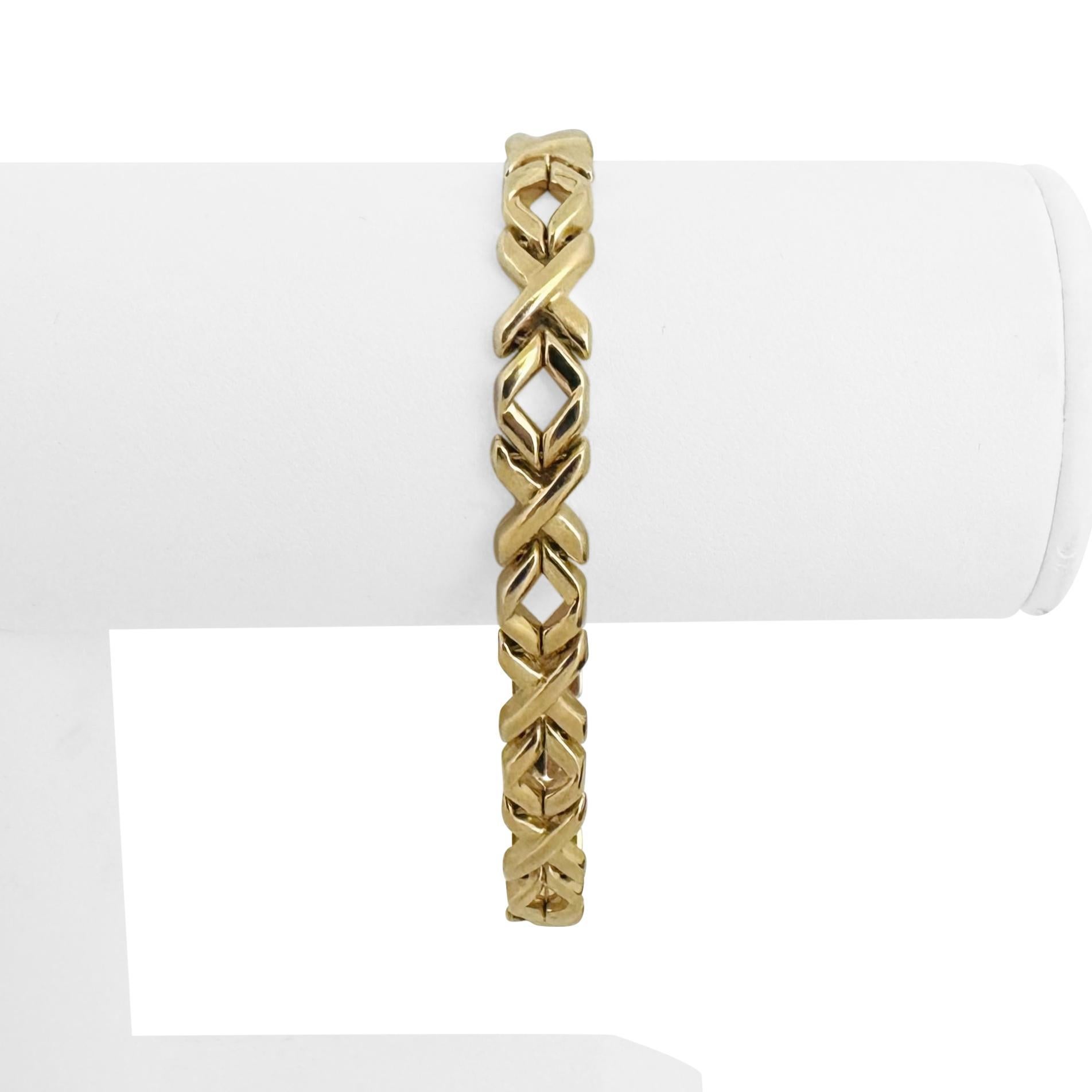 Zustand:  Ausgezeichneter Condit, Professionell gereinigt und poliert
Metall: 14k Gold (markiert und professionell getestet)
Gewicht: 11,9 g
Länge: 7,5 Zoll
Breite: 7 mm
Verschluss: Box Tab Insert mit Sicherheitsverriegelung
Markierungen: 