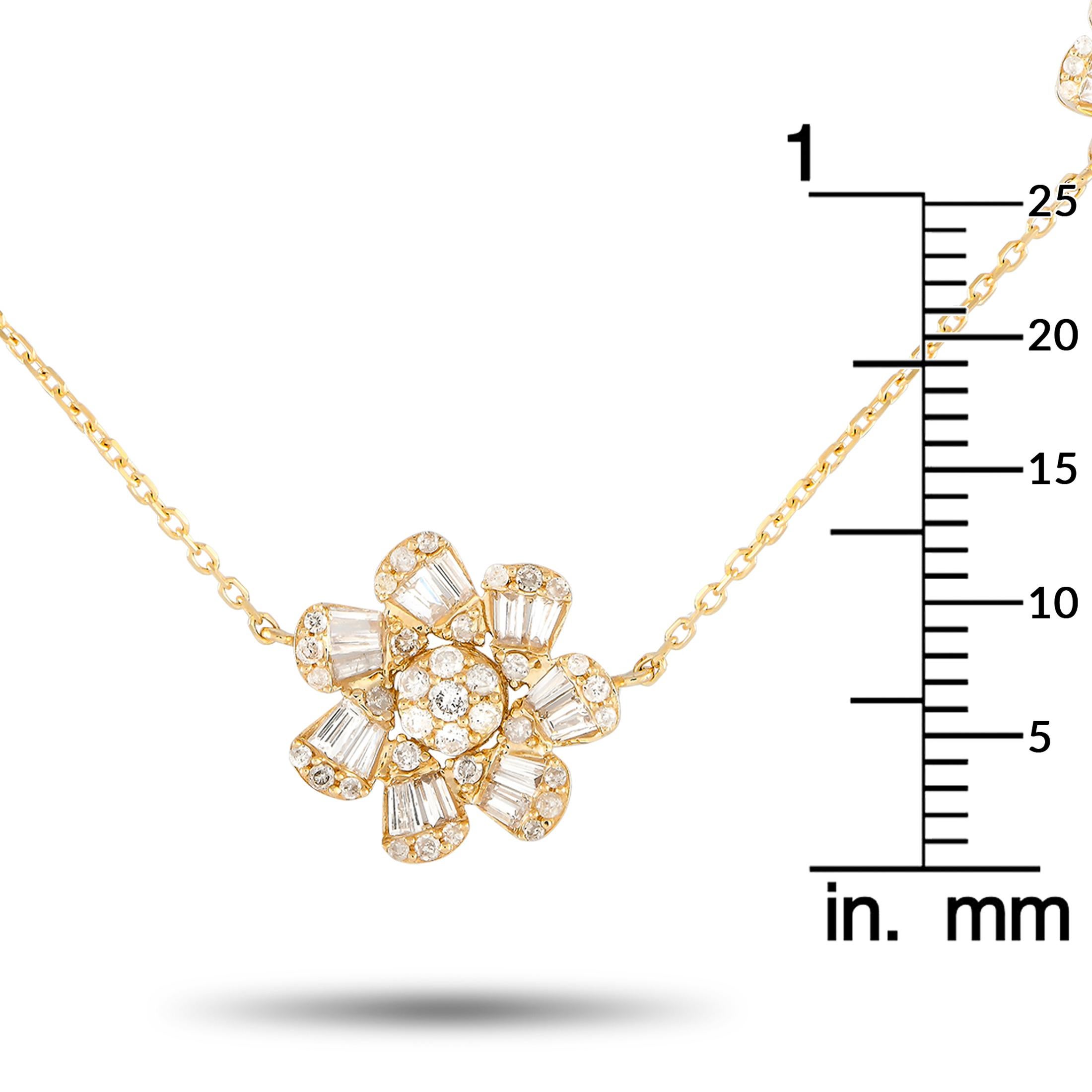 14K Yellow Gold 1.20ct Diamond Three Flower Necklace NK01360 In New Condition For Sale In Southampton, PA