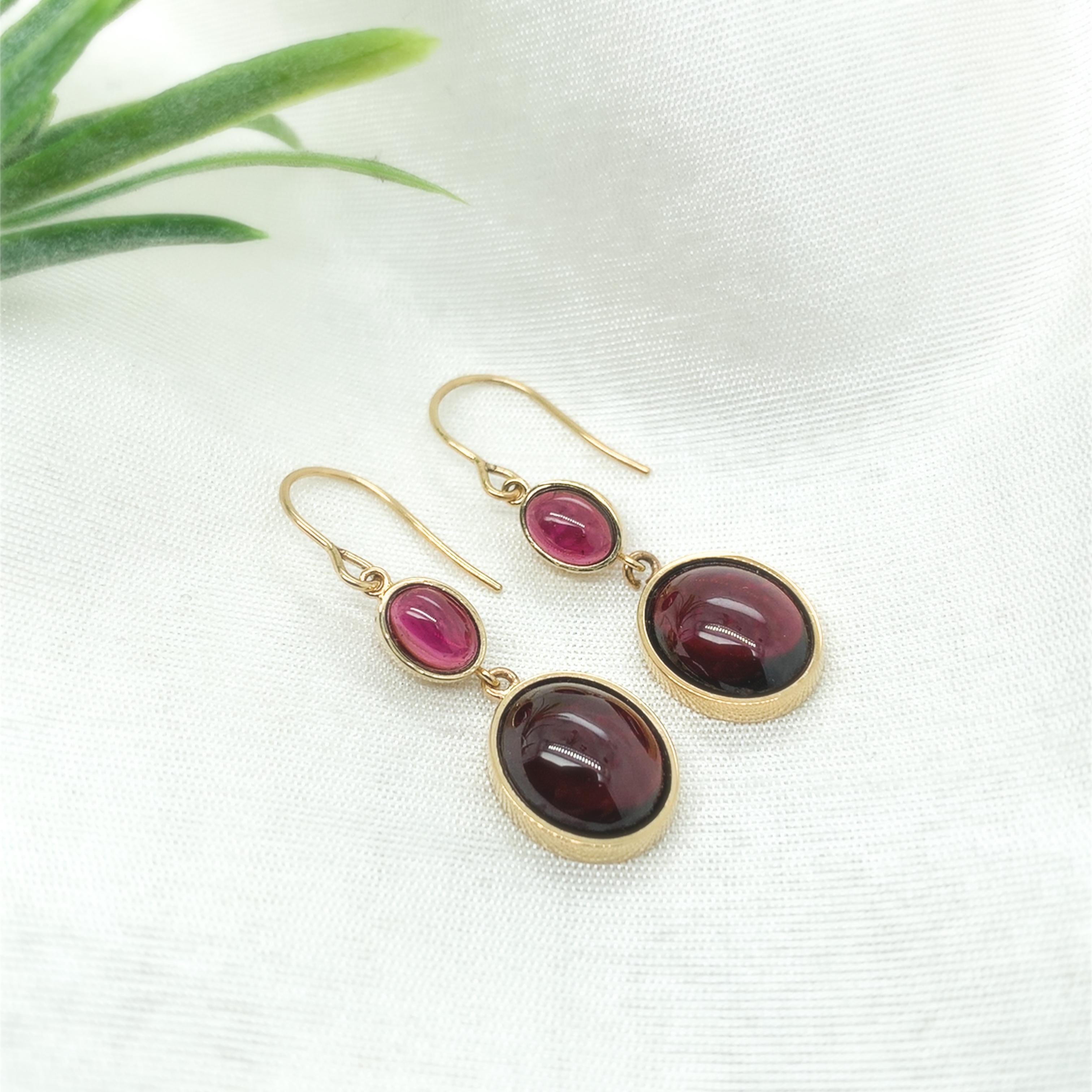 14K Yellow Gold 12.29 carat tw Garnet Cabochon Drop Earrings For Sale 2