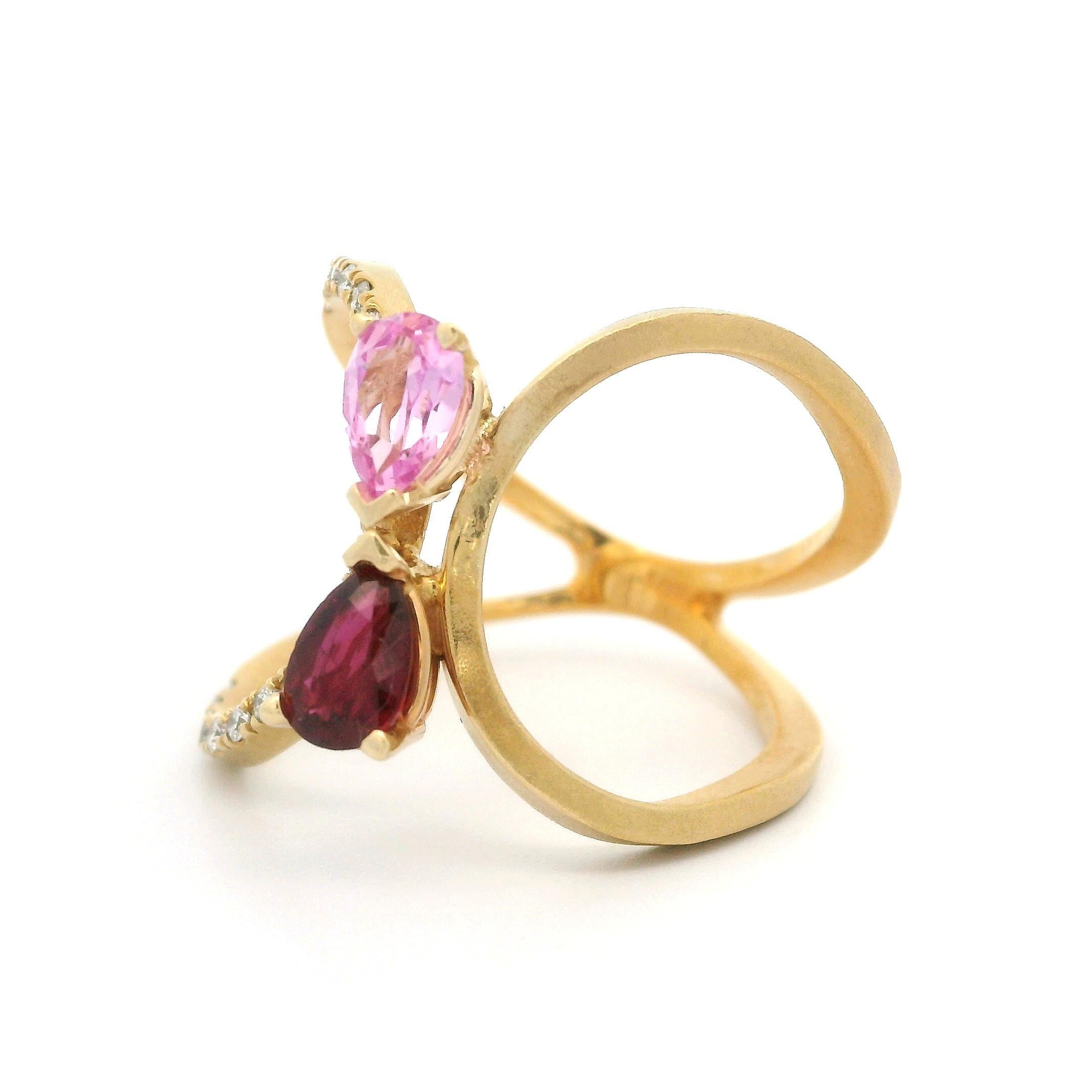 Anillo de oro amarillo de 14 quilates de 1,25 quilates de zafiro rubí y diamante de doble acabado con abertura ancha en venta 5