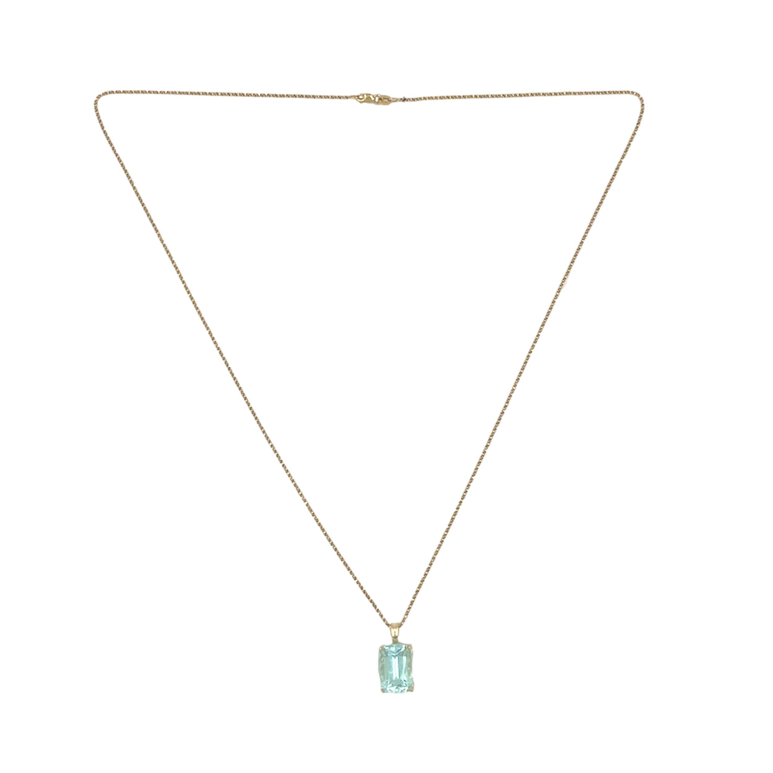 Taille coussin antique Pendentif en or jaune 14K avec aigue-marine de 12,82 carats et chaîne de 24