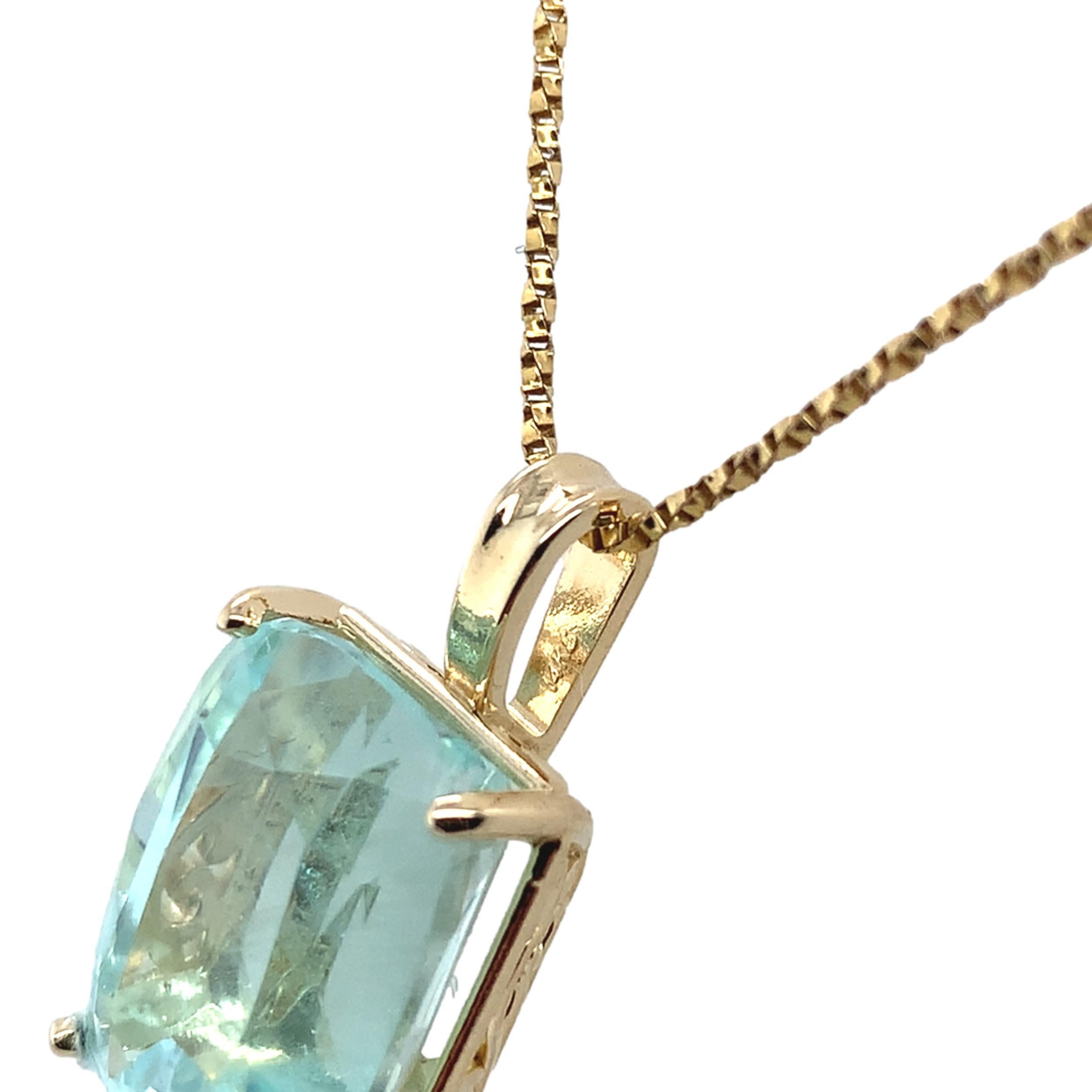 Pendentif en or jaune 14K avec aigue-marine de 12,82 carats et chaîne de 24