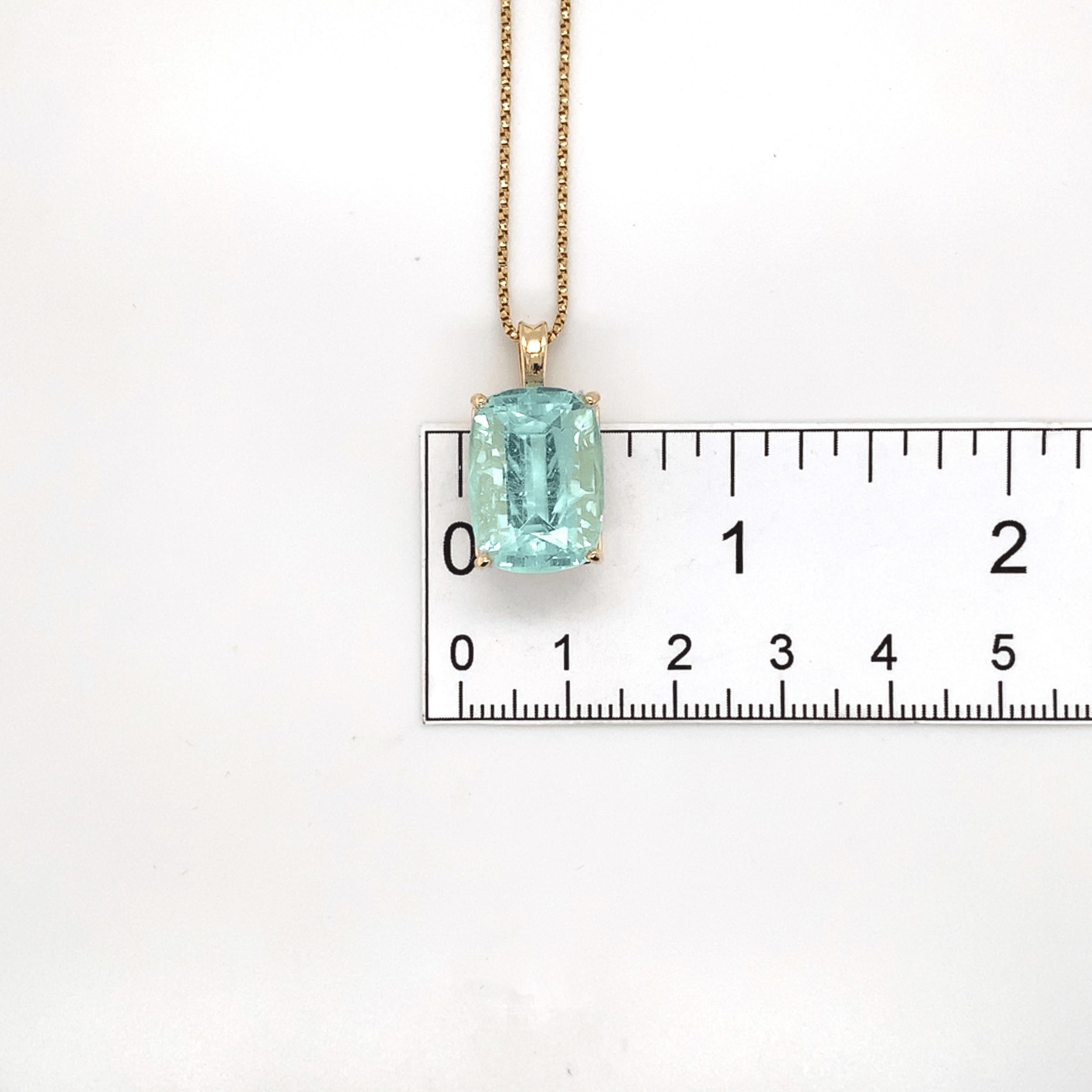 Pendentif en or jaune 14K avec aigue-marine de 12,82 carats et chaîne de 24