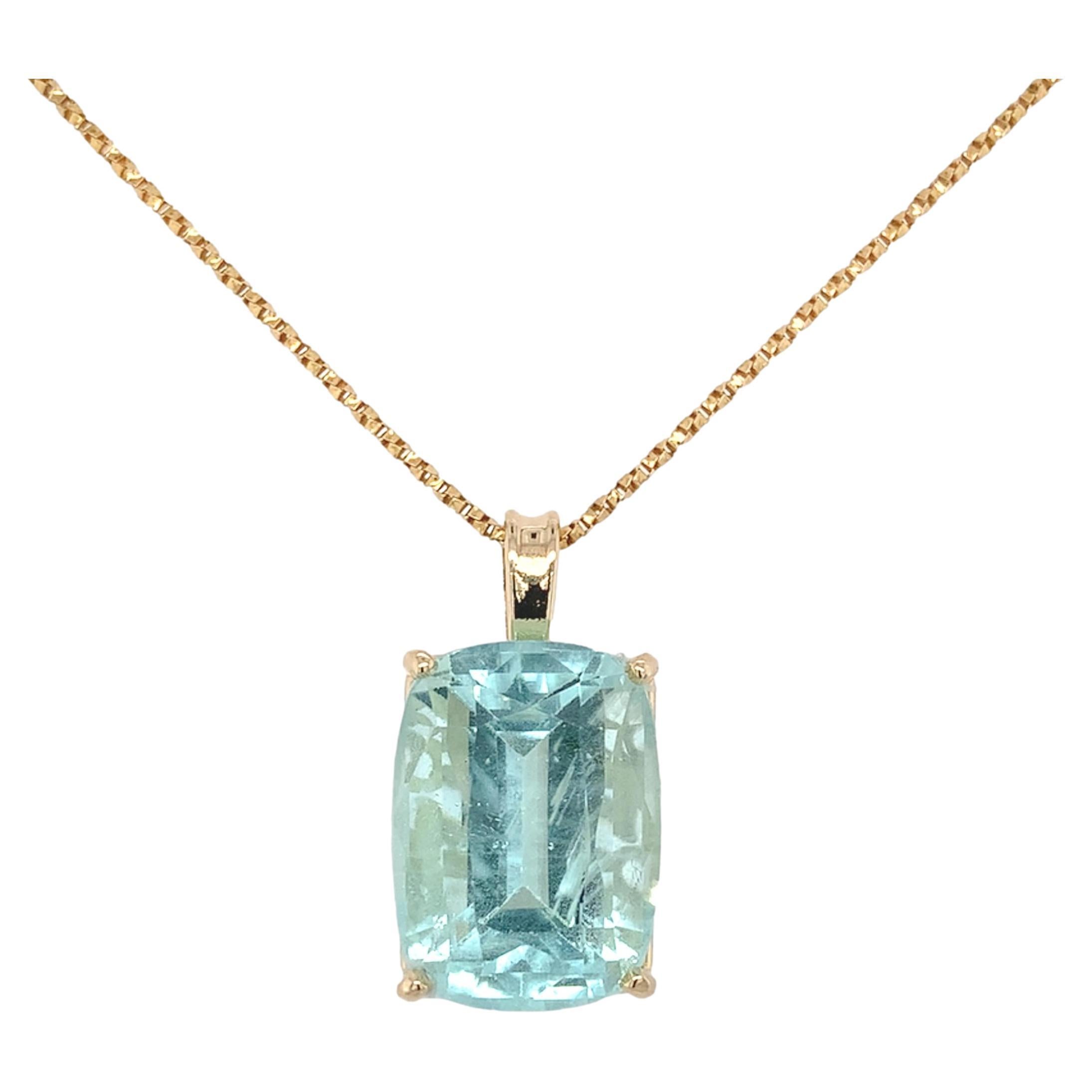 Pendentif en or jaune 14K avec aigue-marine de 12,82 carats et chaîne de 24".