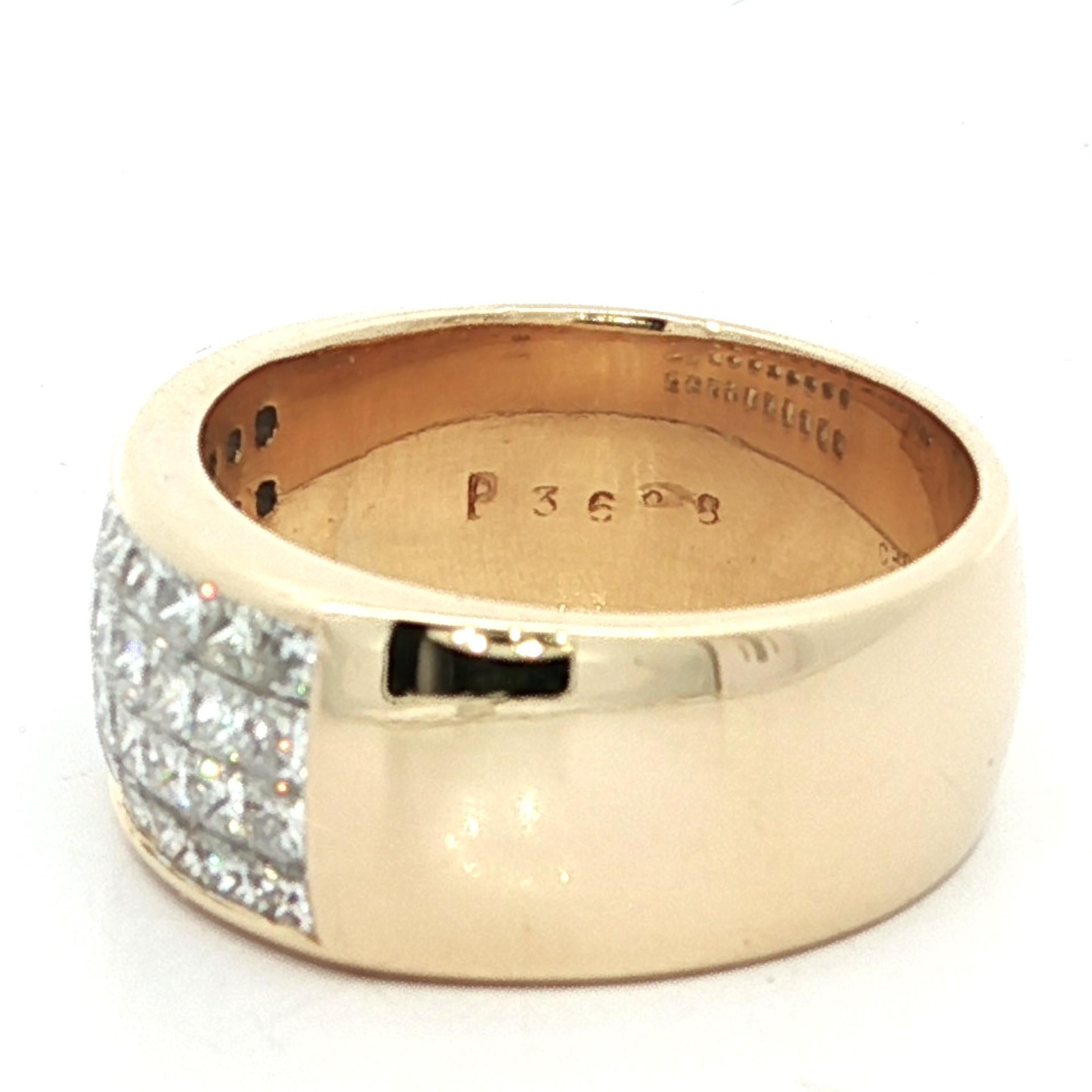 Anello a fascia larga con diamanti incastonati invisibili in oro giallo 14k 1,2ctw F VS Princess Cut in vendita 5