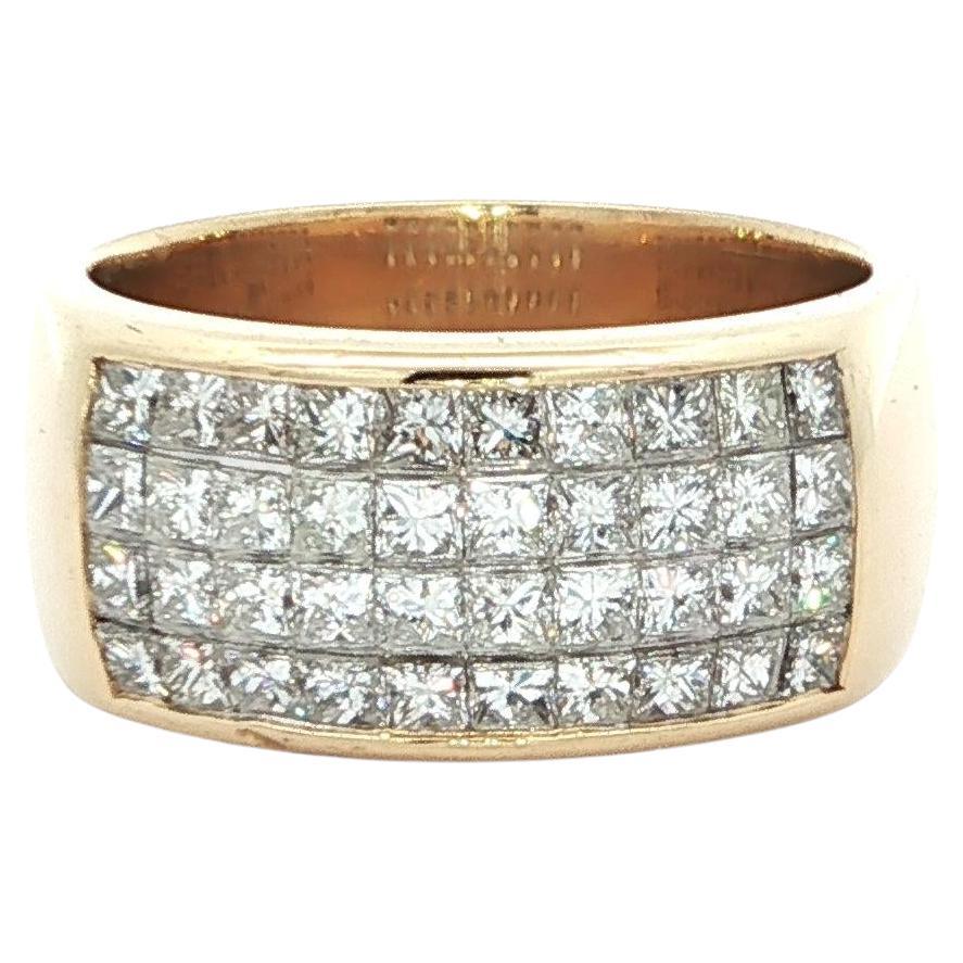 Anello a fascia larga con diamanti incastonati invisibili in oro giallo 14k 1,2ctw F VS Princess Cut