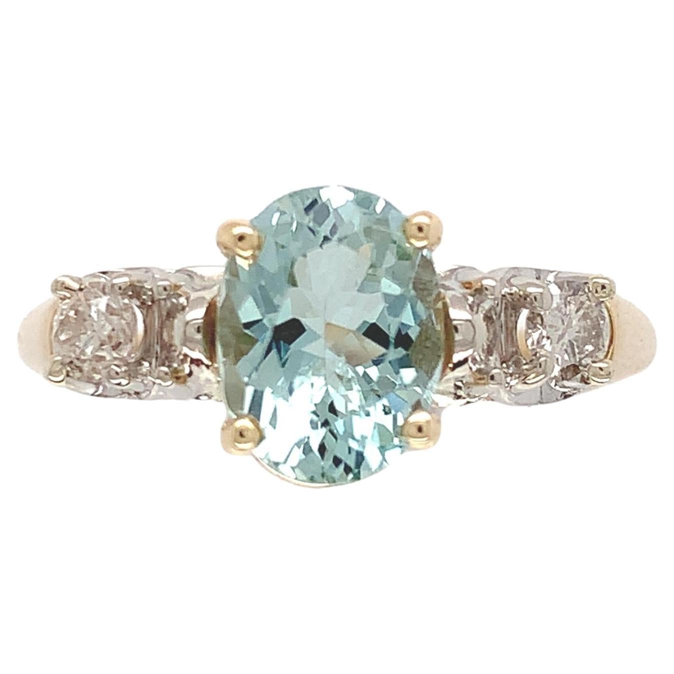 14K Gelbgold 1,31 Karat Aquamarin und Diamant-Ring Größe 8,75 im Angebot