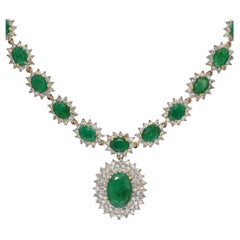 Collana in oro giallo 14k con diamanti da 13,23 carati e smeraldi da 42,01 carati