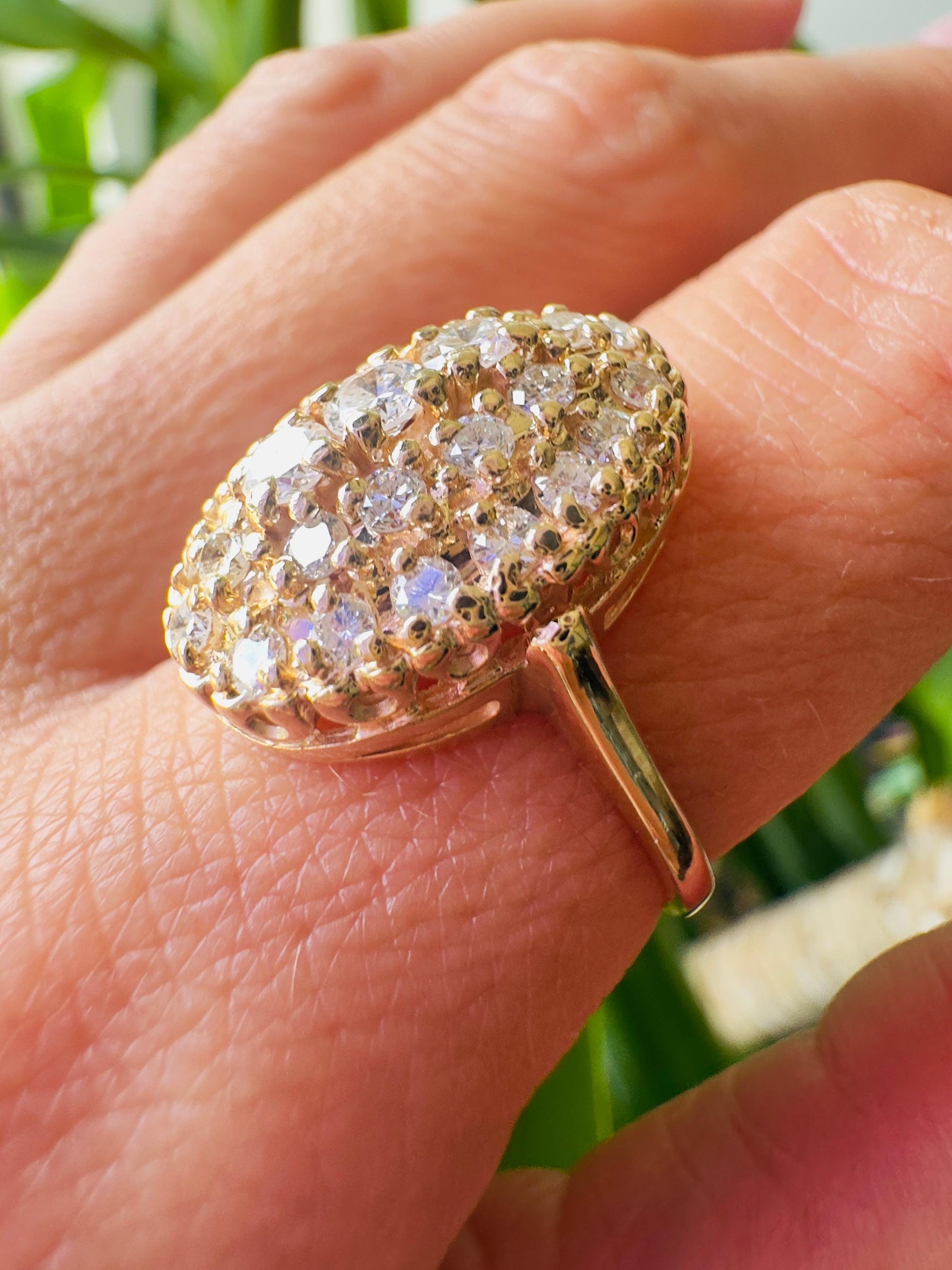 Bague cocktail en or jaune 14K avec diamant 1,35CTW en vente 2