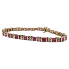 Bracelet en or jaune 14K avec rubis .14 CTW et diamant .20 CTW