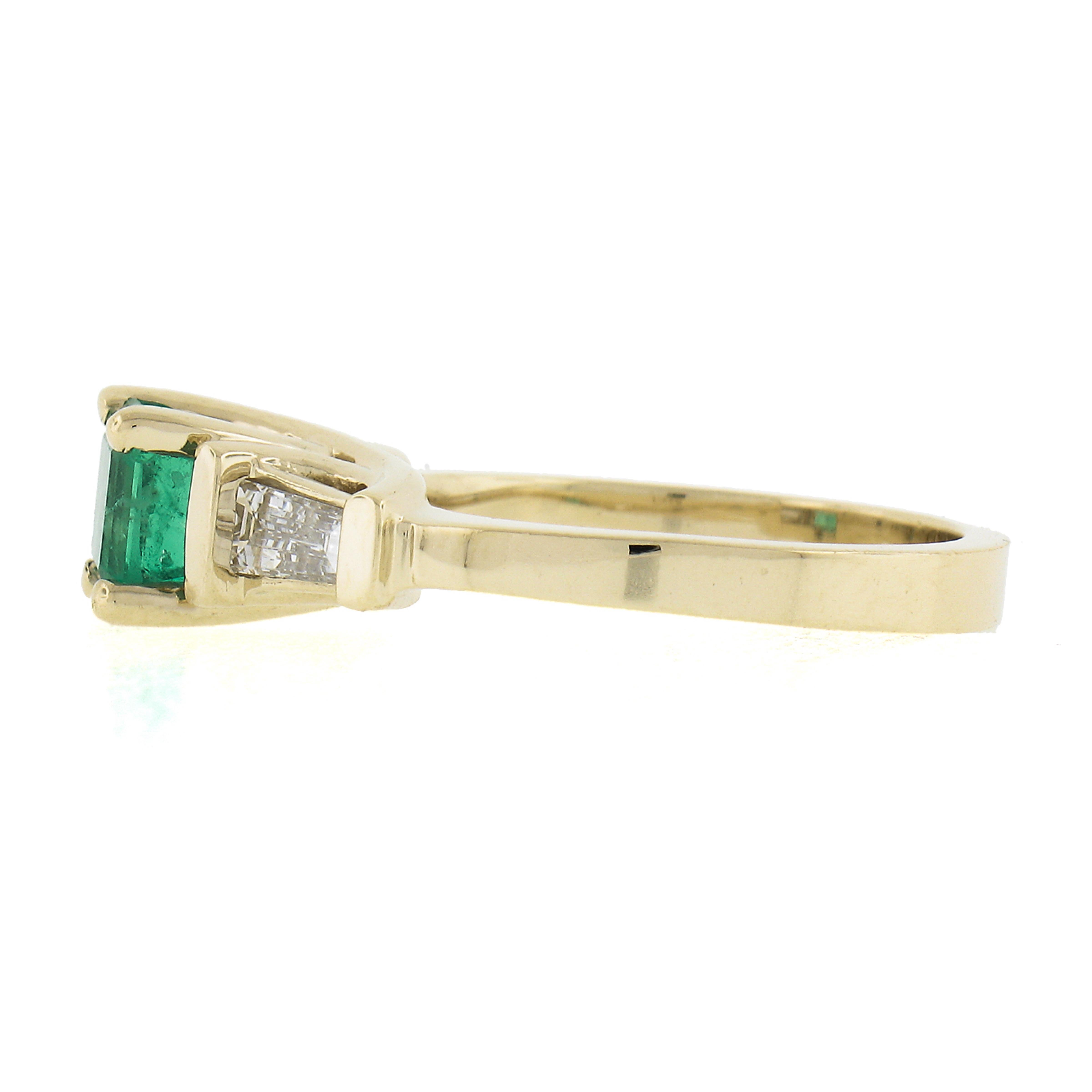 14k Yellow Gold 1.40ctw Emerald & Baguette Diamond Engagement Cocktail Ring For Sale 1