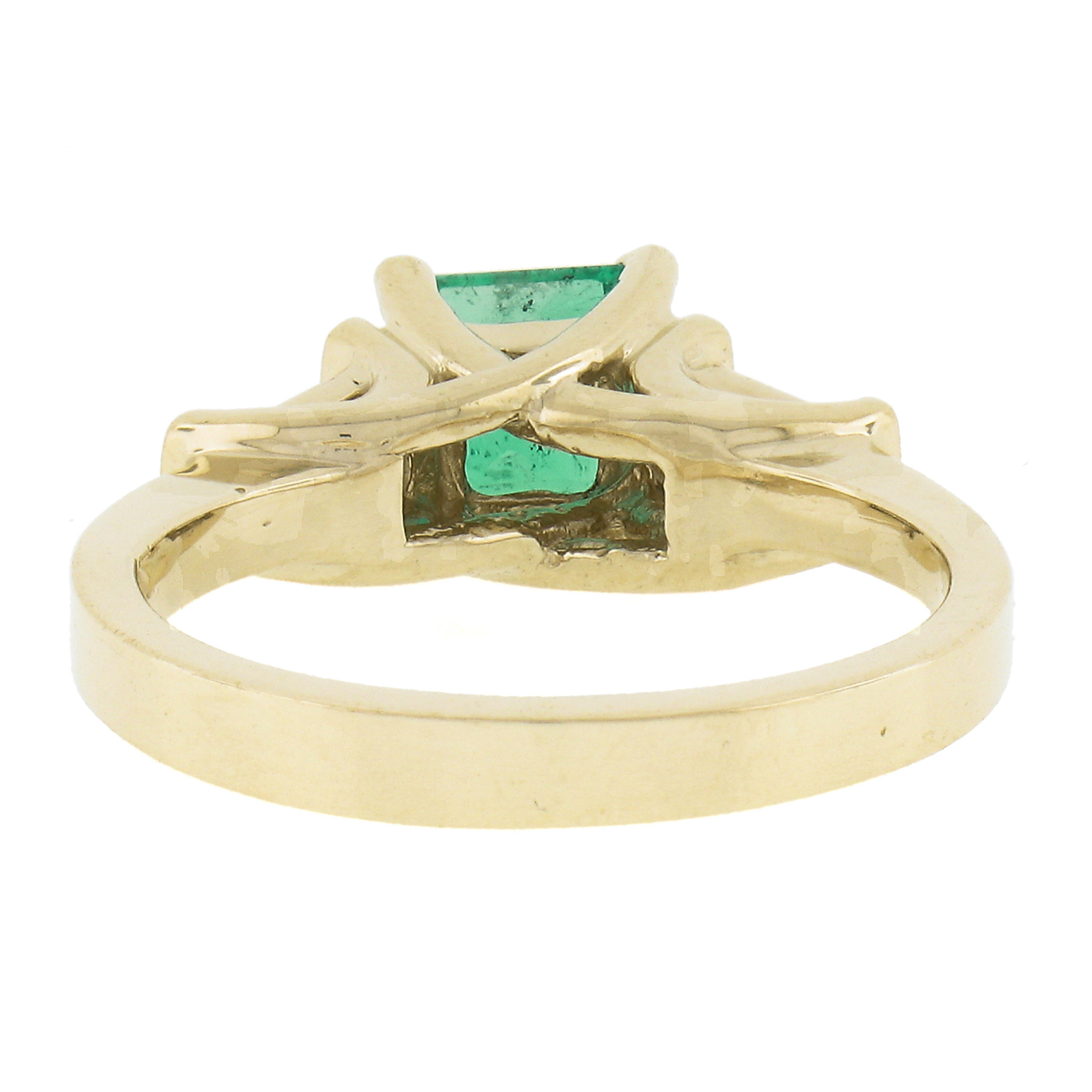 14k Yellow Gold 1.40ctw Emerald & Baguette Diamond Engagement Cocktail Ring For Sale 2