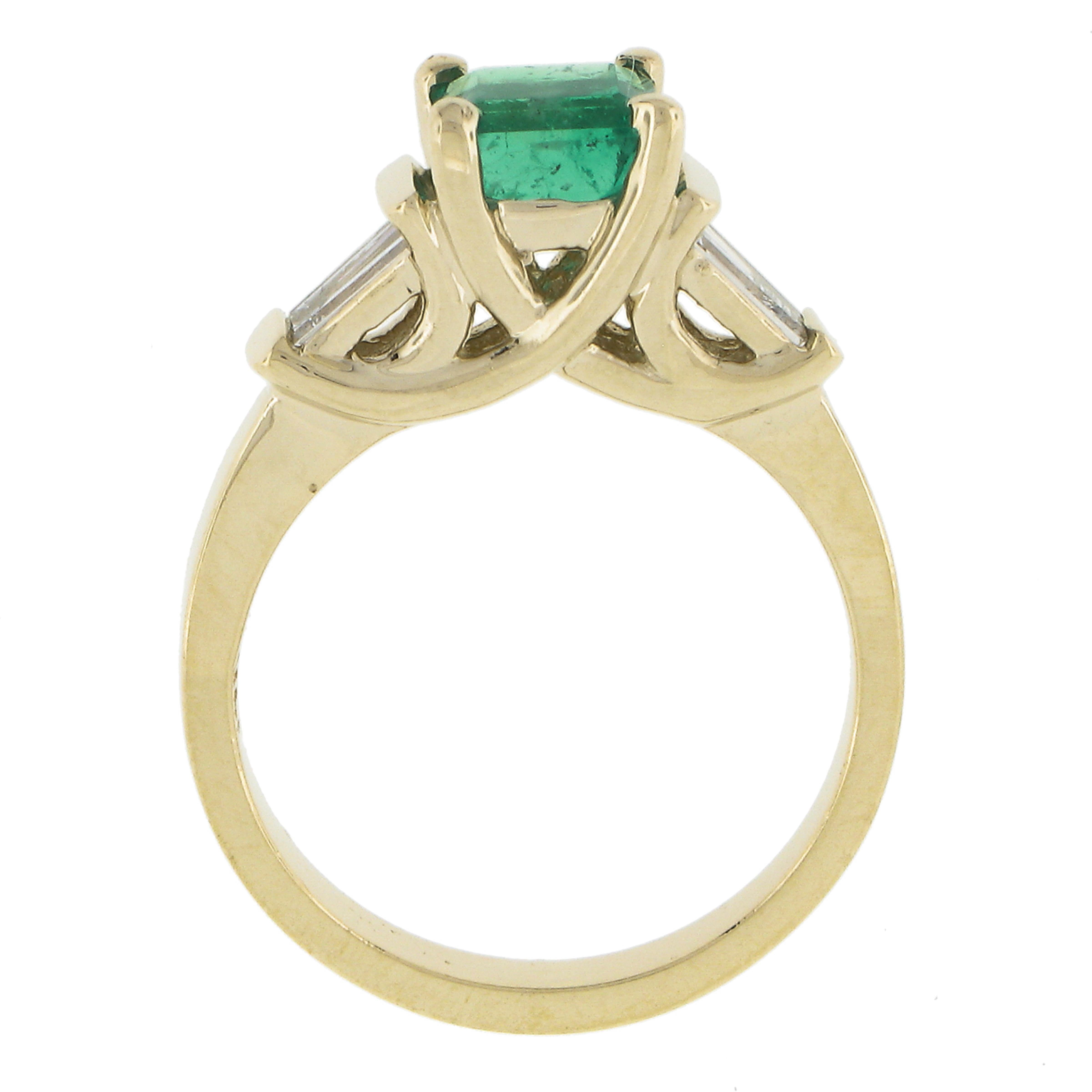14k Yellow Gold 1.40ctw Emerald & Baguette Diamond Engagement Cocktail Ring For Sale 3
