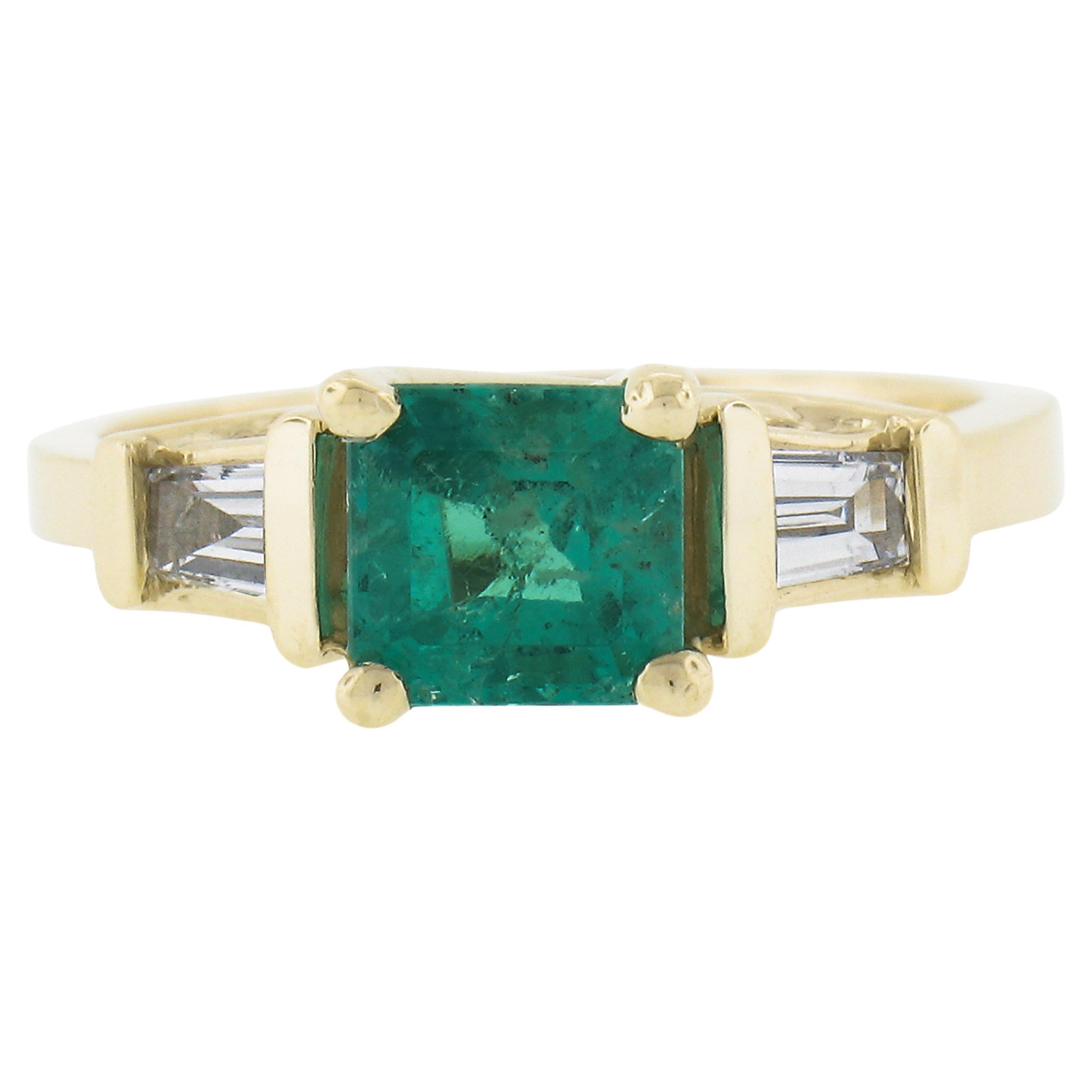 14k Yellow Gold 1.40ctw Emerald & Baguette Diamond Engagement Cocktail Ring For Sale