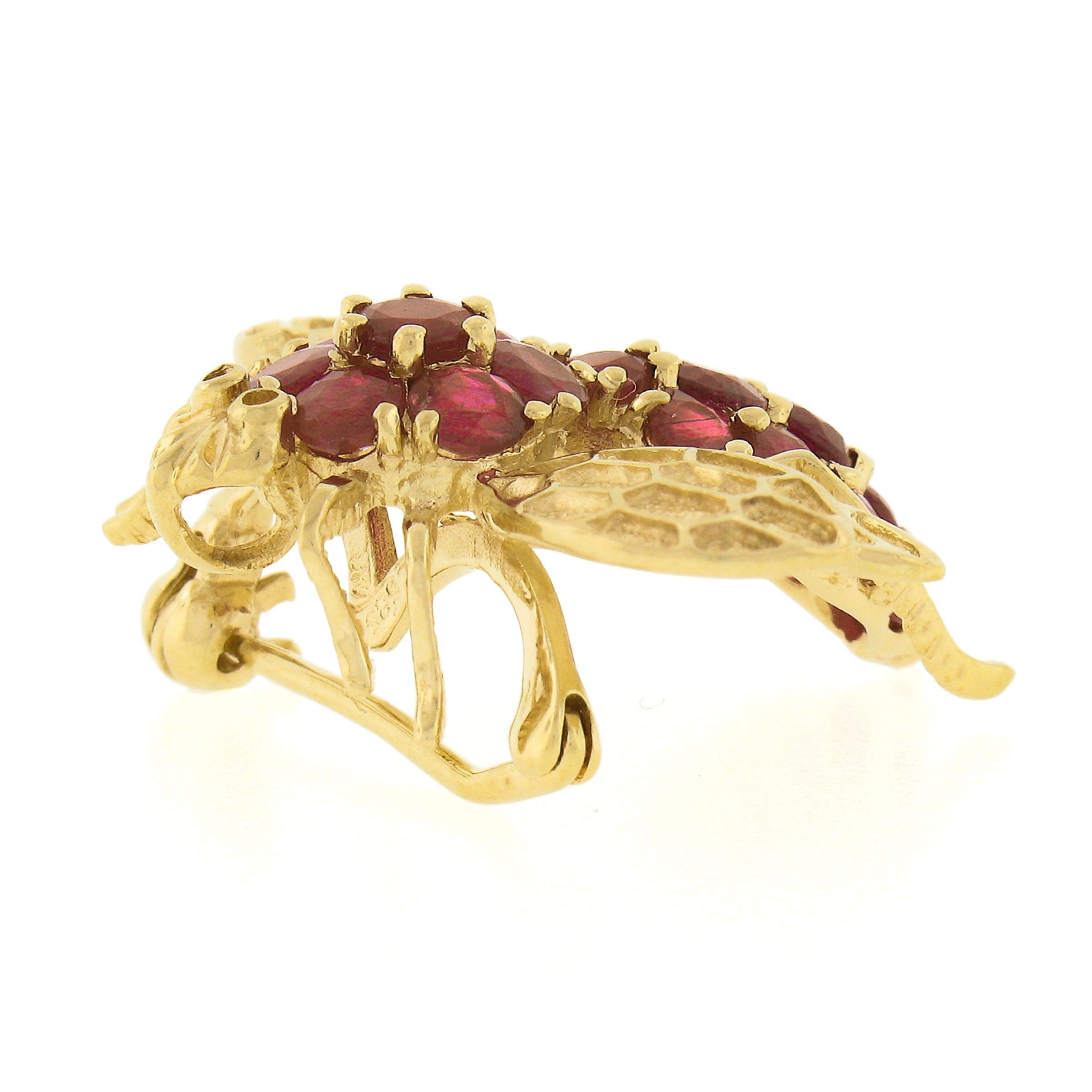 14K Yellow Gold 1.40ctw Round Ruby Detailed Textured Fly Bee Insect Pin Brooch For Sale 1