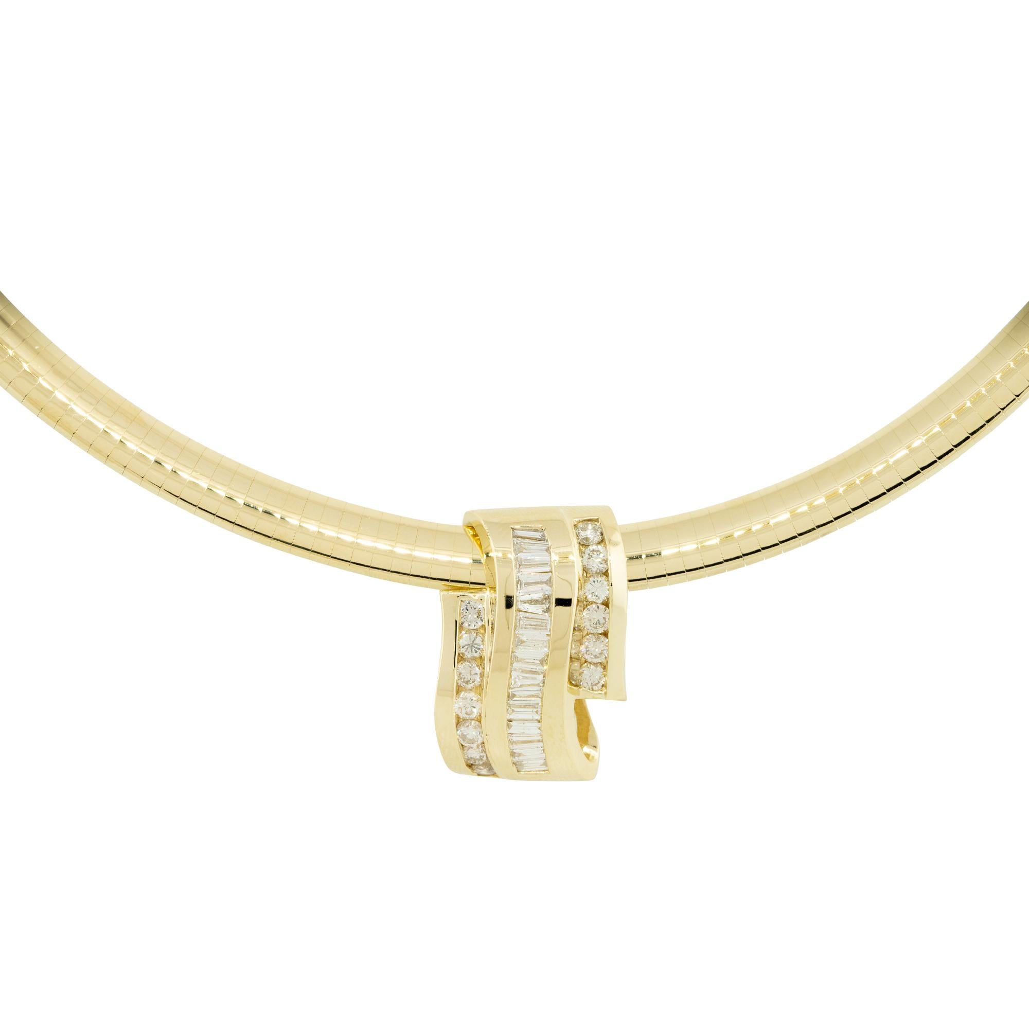 14k Yellow Gold 1.41ctw Sliding Baguette and Round Brilliant Diamond Pendant on Omega Necklace
Material: Both Pendant and Necklace: 14k Yellow Gold
Diamond Details: Approximately 1.41ctw of tapered Baguette and Round Brilliant Diamonds
Pendant