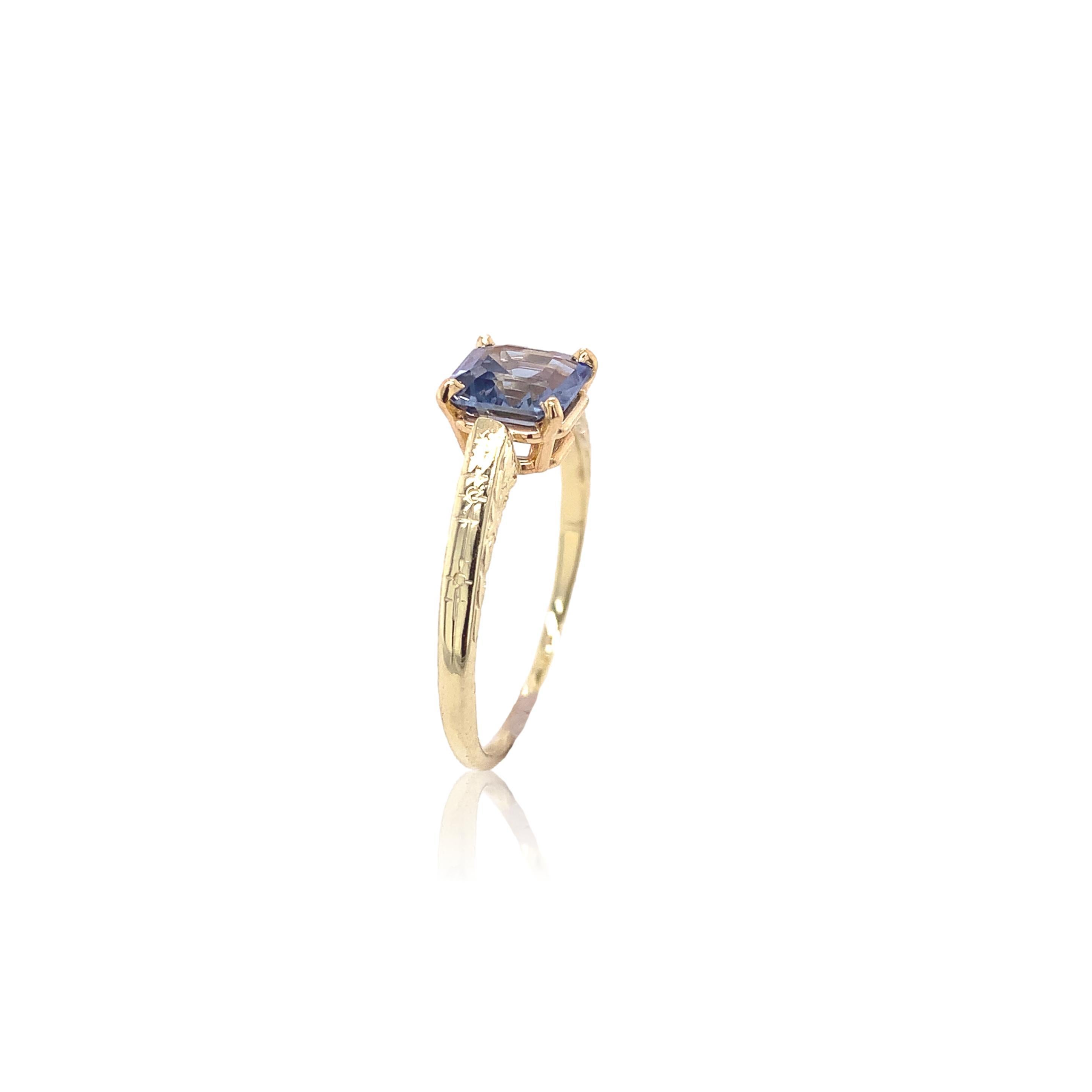 14K Yellow Gold 1.44 carat Asscher Cut Ceylon Sapphire Ring In Good Condition In Big Bend, WI