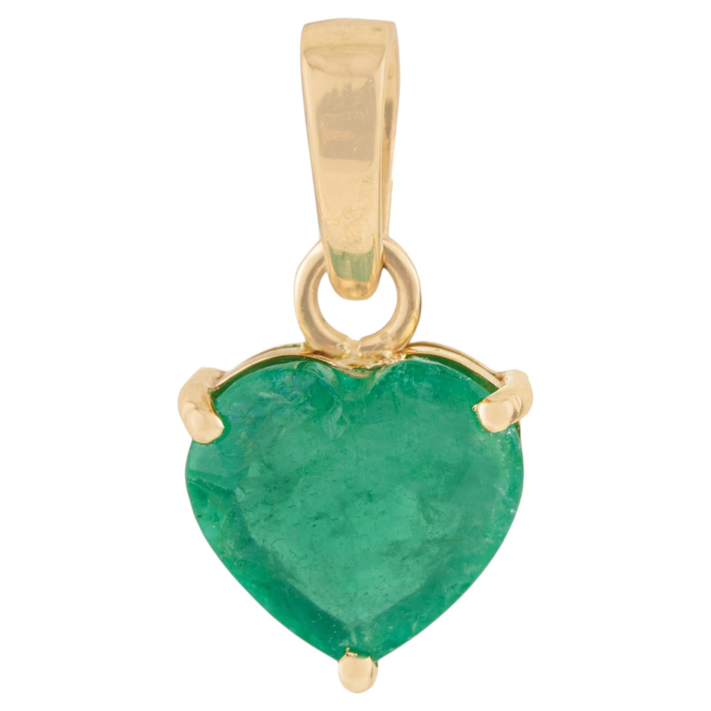14K Yellow Gold 1.45 Carat Heart-Shaped Emerald Solitaire Pendant Fine Jewelry