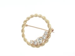 14k Yellow Gold 1.45ctw Diamond Twisted Rope Frame Circular Wreath Pin Brooch