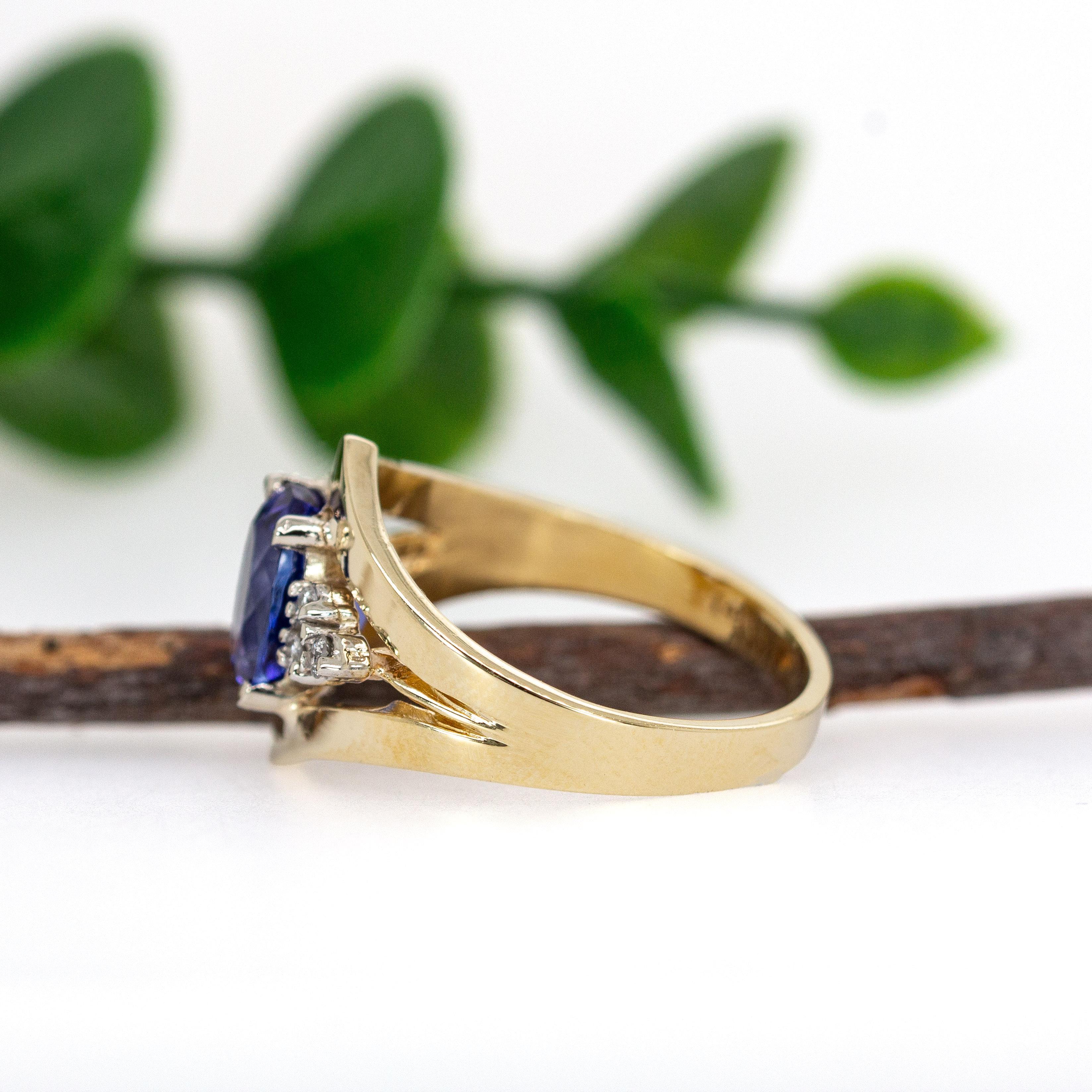 Bague en or jaune 14K 1.4cts Tanzanite et diamants naturels  OV 8x6mm Neuf - En vente à Columbus, OH
