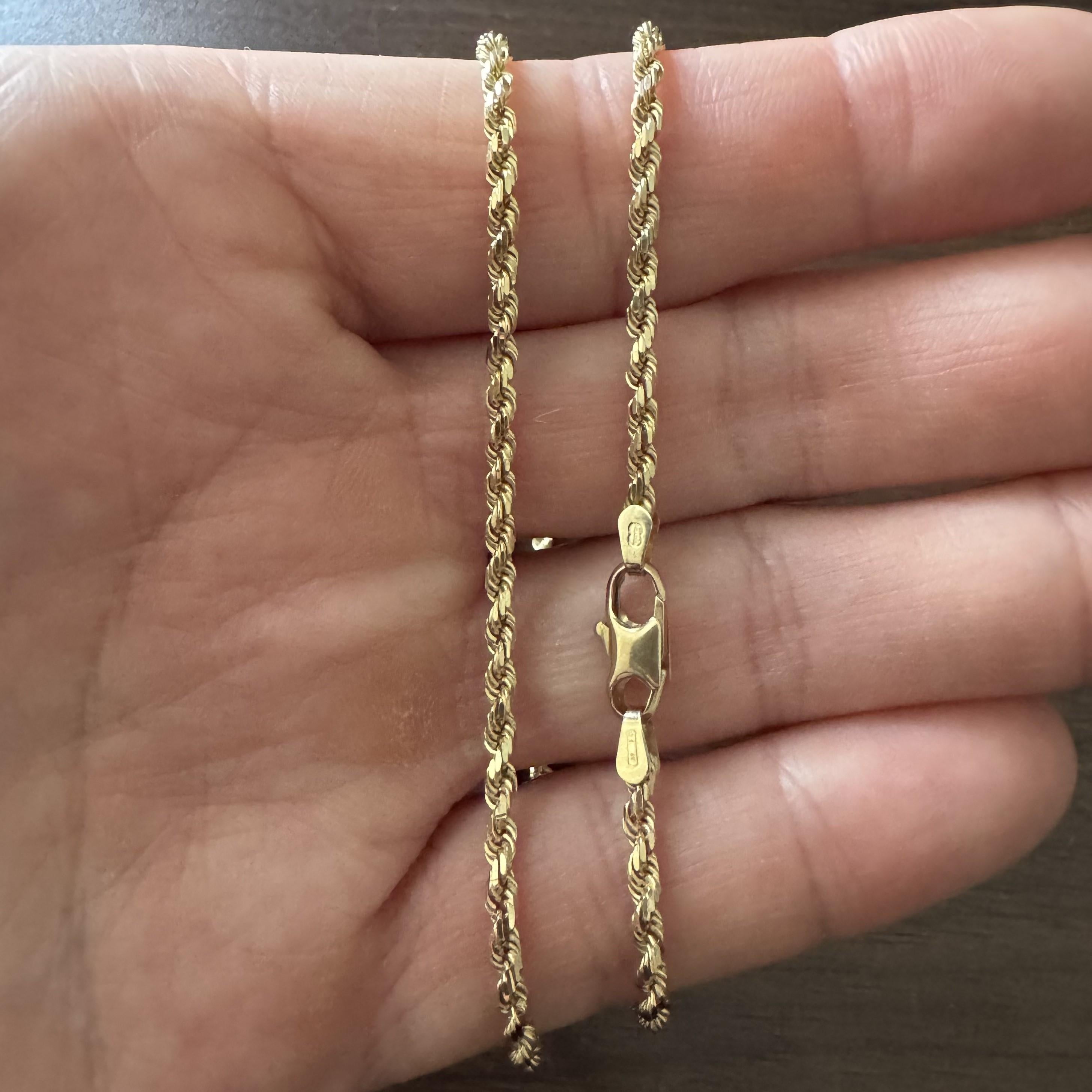 Zustand:  Ausgezeichneter Condit, Professionell gereinigt und poliert
Metall: 14k Gold (markiert und professionell getestet)
Gewicht: 14g
Länge: 20 Zoll
Breite: 2,5 mm
Verschluss:  Karabinerhaken
Markierungen: 