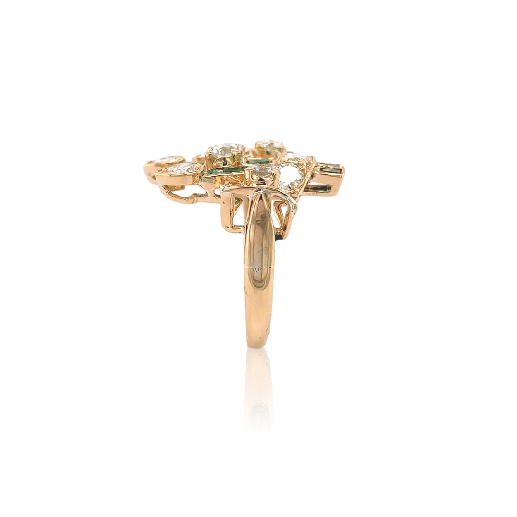 Round Cut 14K Yellow Gold 1.50 carat tw Diamond Ring Bouquet of Flowers For Sale