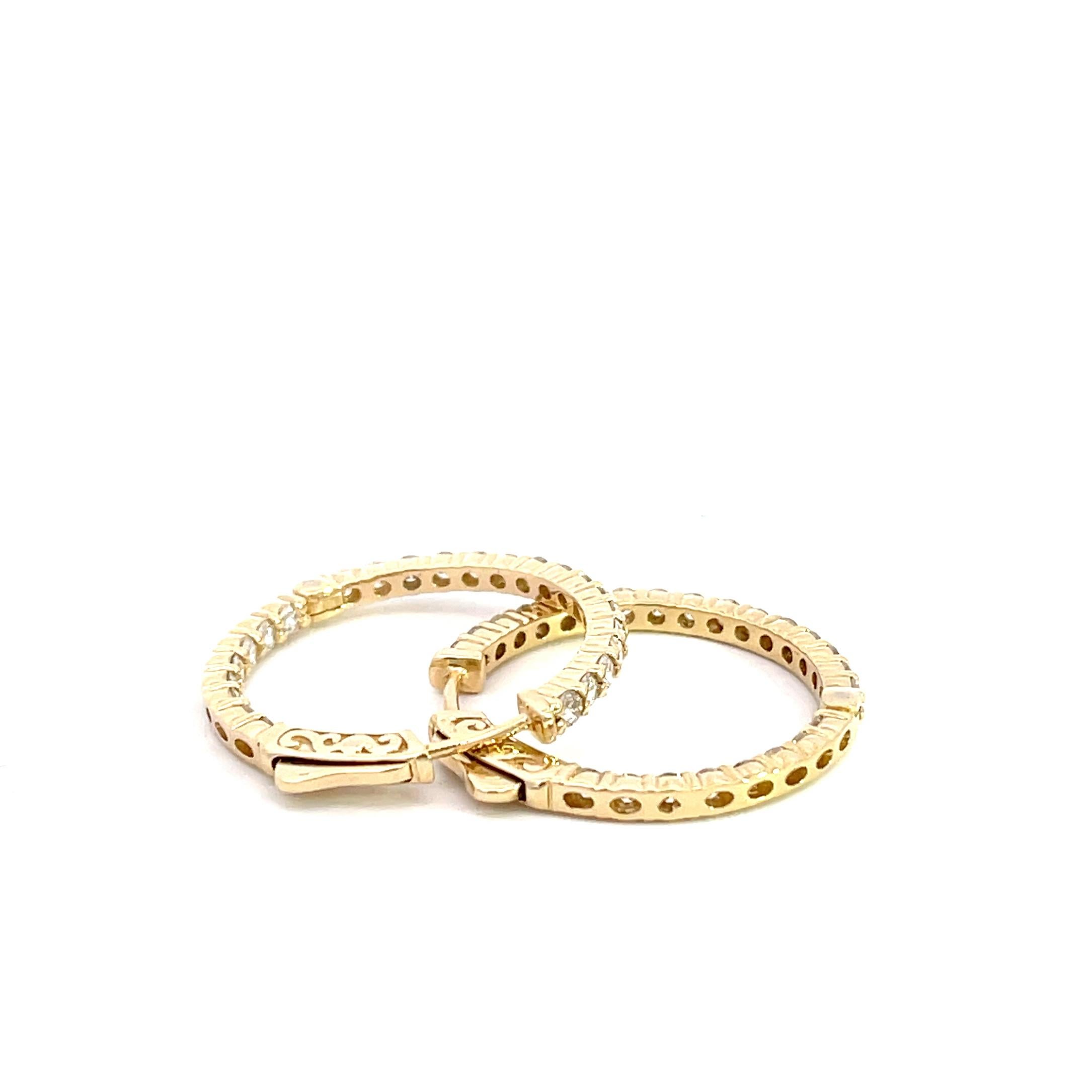 14K Yellow Gold 1.50ctw Diamond Hoop Earrings In New Condition For Sale In New York, NY