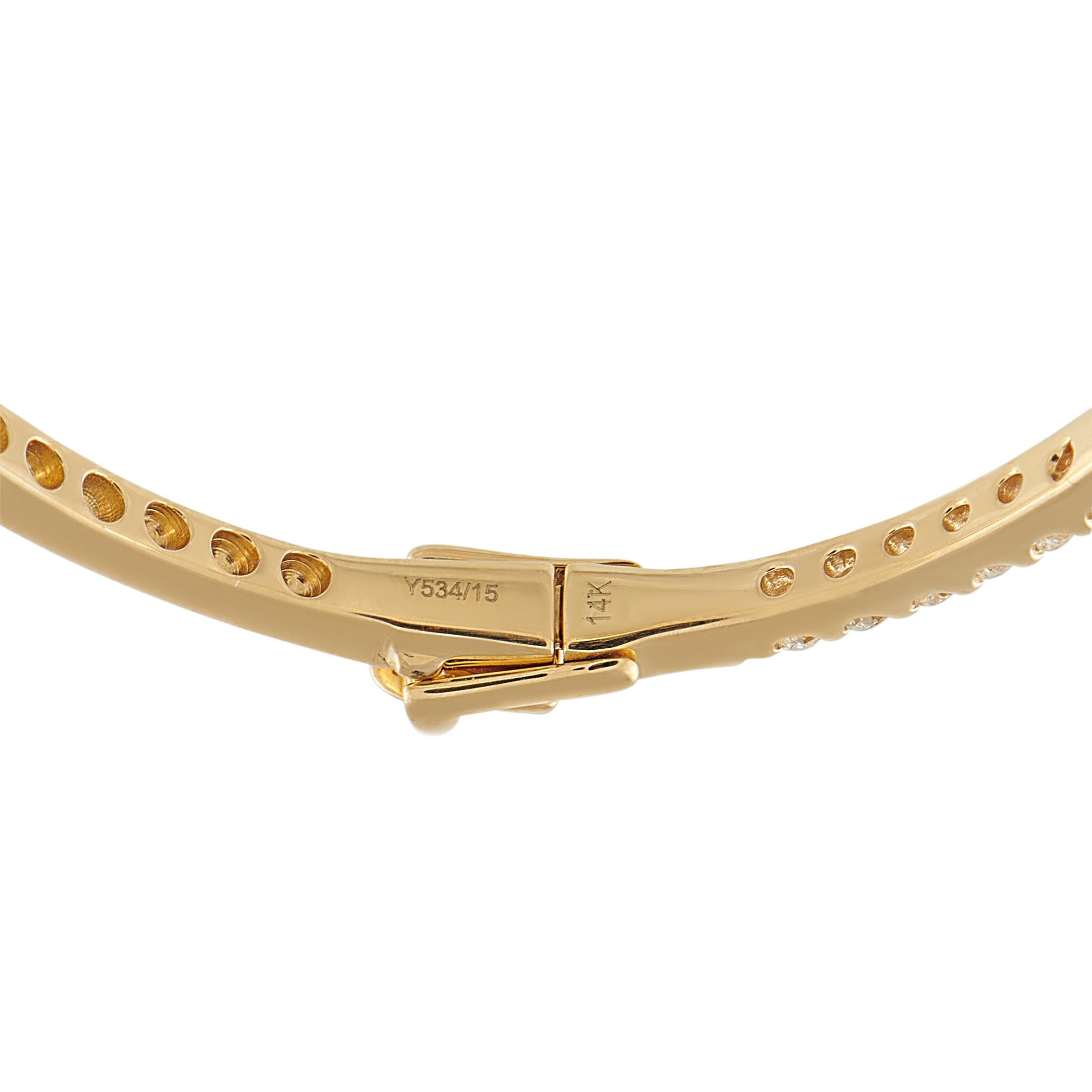 Round Cut 14K Yellow Gold 1.53ct Diamond Bangle Bracelet MF10-111325 For Sale