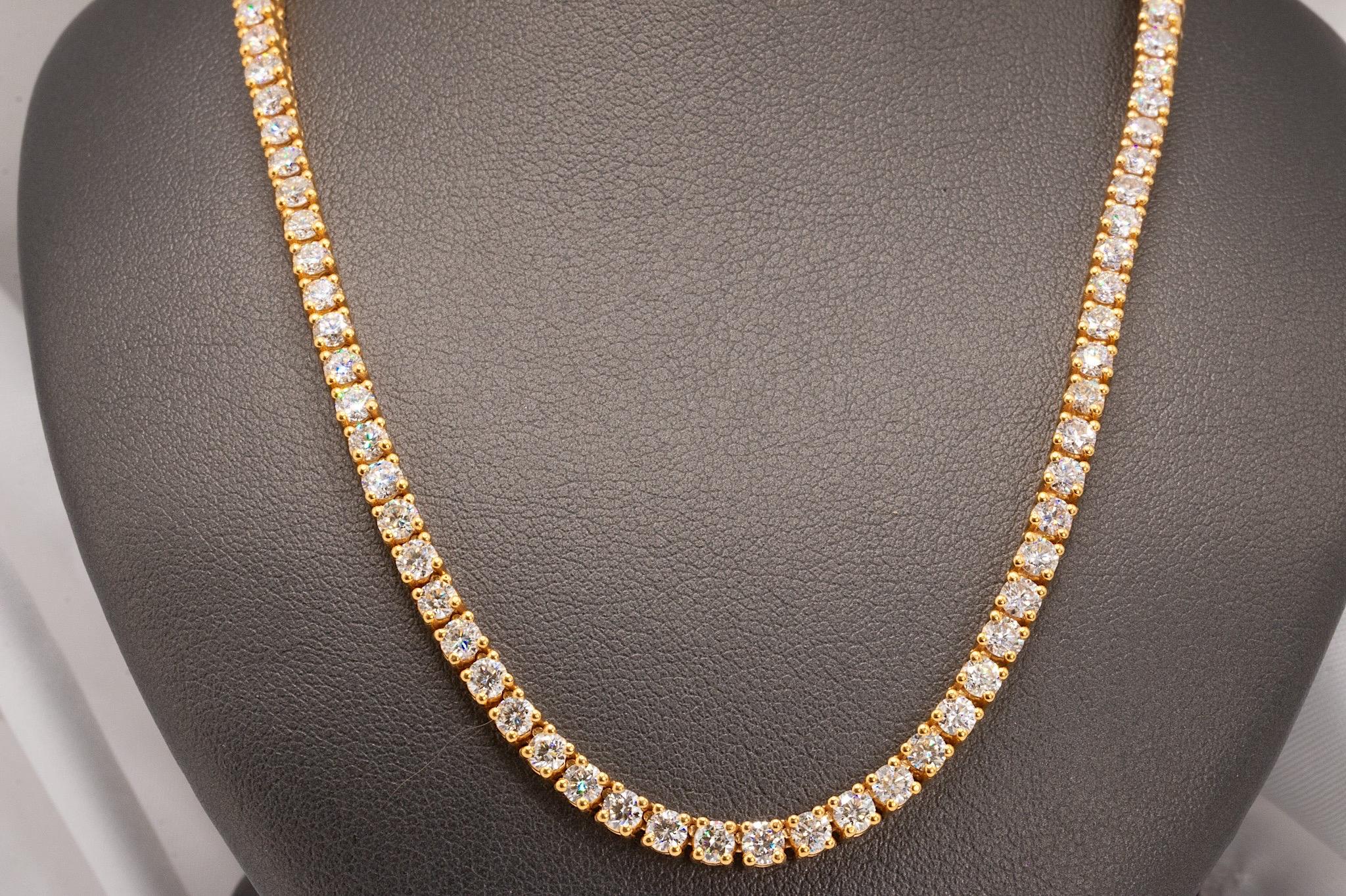Taille ronde Collier tennis en or jaune 14 carats avec diamants de 15,5 carats au total en vente