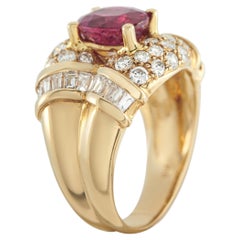 Anillo de oro amarillo de 14 quilates con diamante y rubí de 1,57 ct MF40-051526