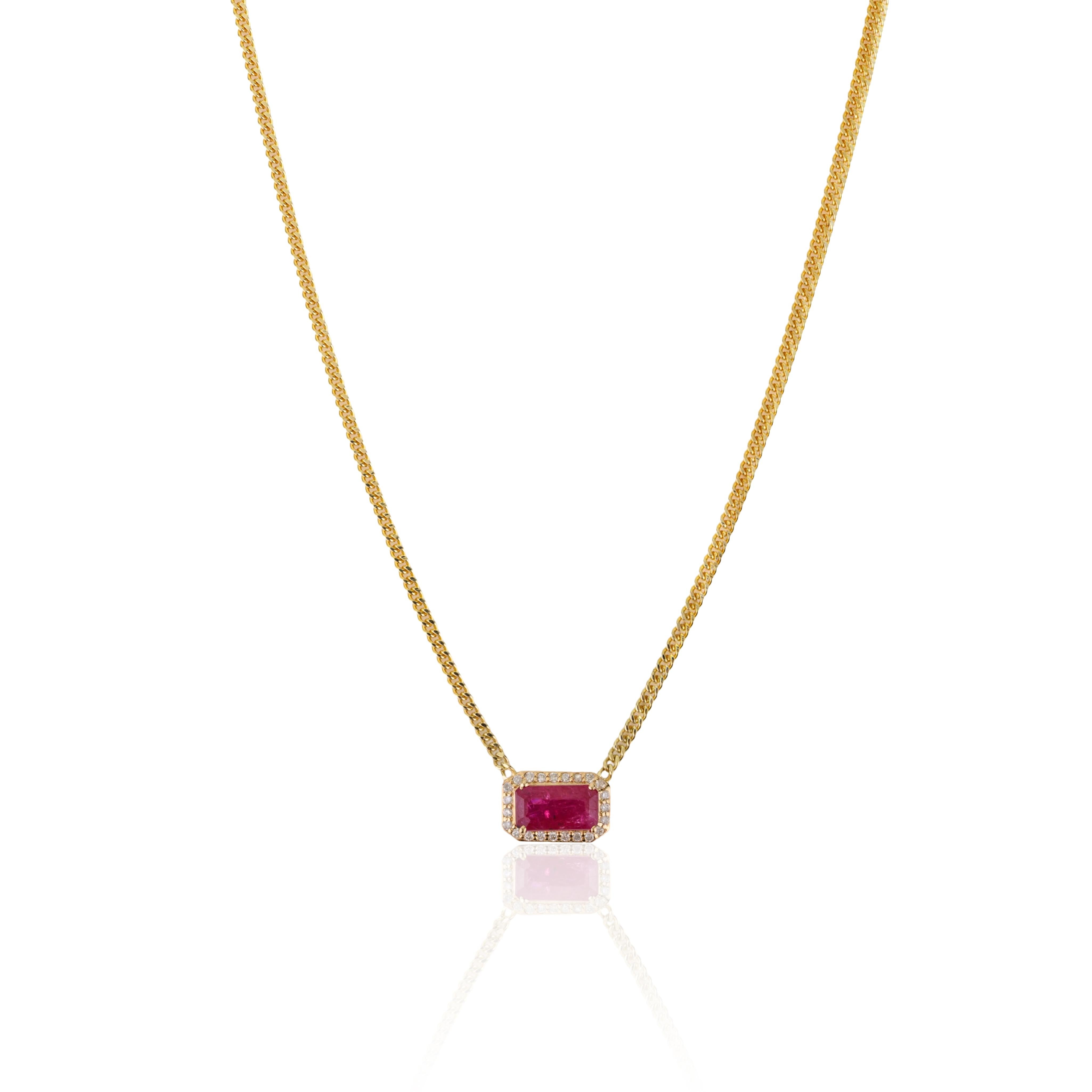 Collier pendentif halo en or jaune 14K de 1,58 ct de rubis naturel taillé en octogone et de diamants Neuf - En vente à New York, NY
