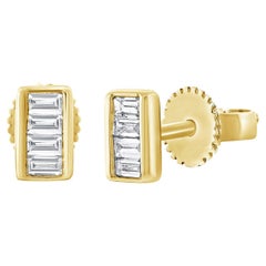 Clous d'oreilles en or jaune 14 carats avec diamants baguettes de 0,15 carat pour elle