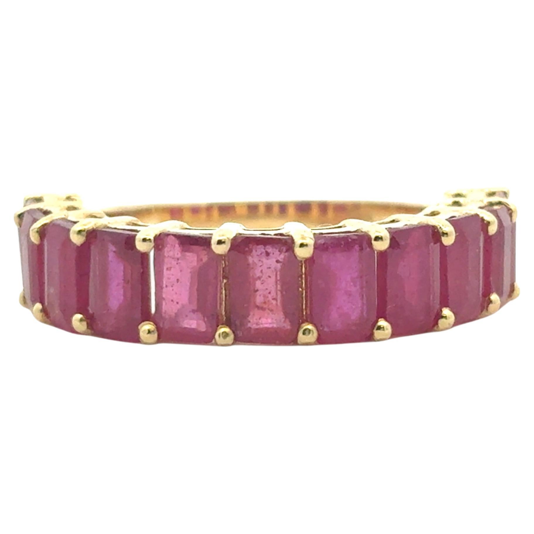 14k Yellow Gold 1.60ctw Emerald Cut Ruby Halfway Band Ring en vente