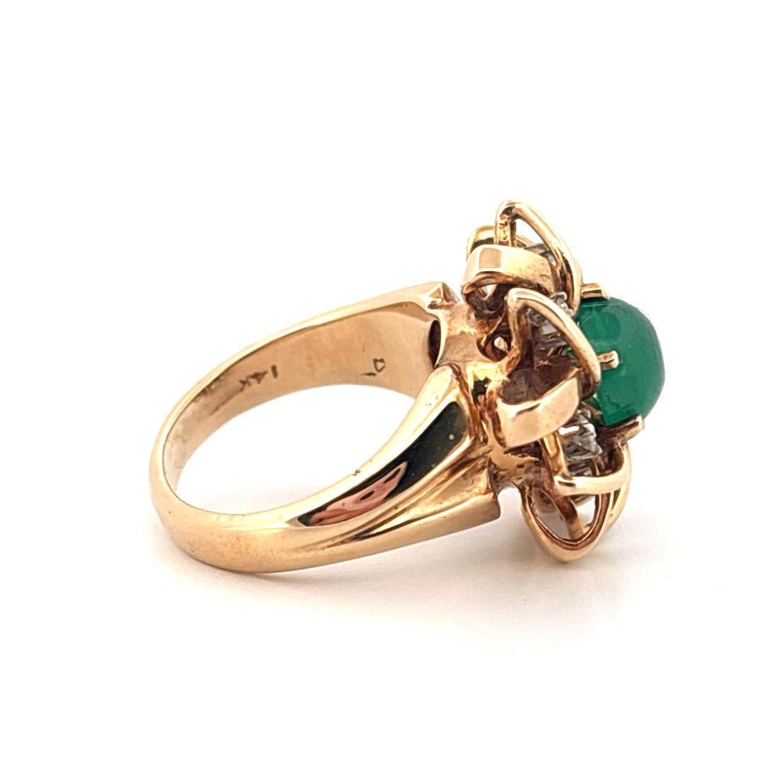 da uomo o donna Anello in oro giallo 14K con smeraldo cabochon da 1,65 carati e diamante da 0,25 carati in vendita