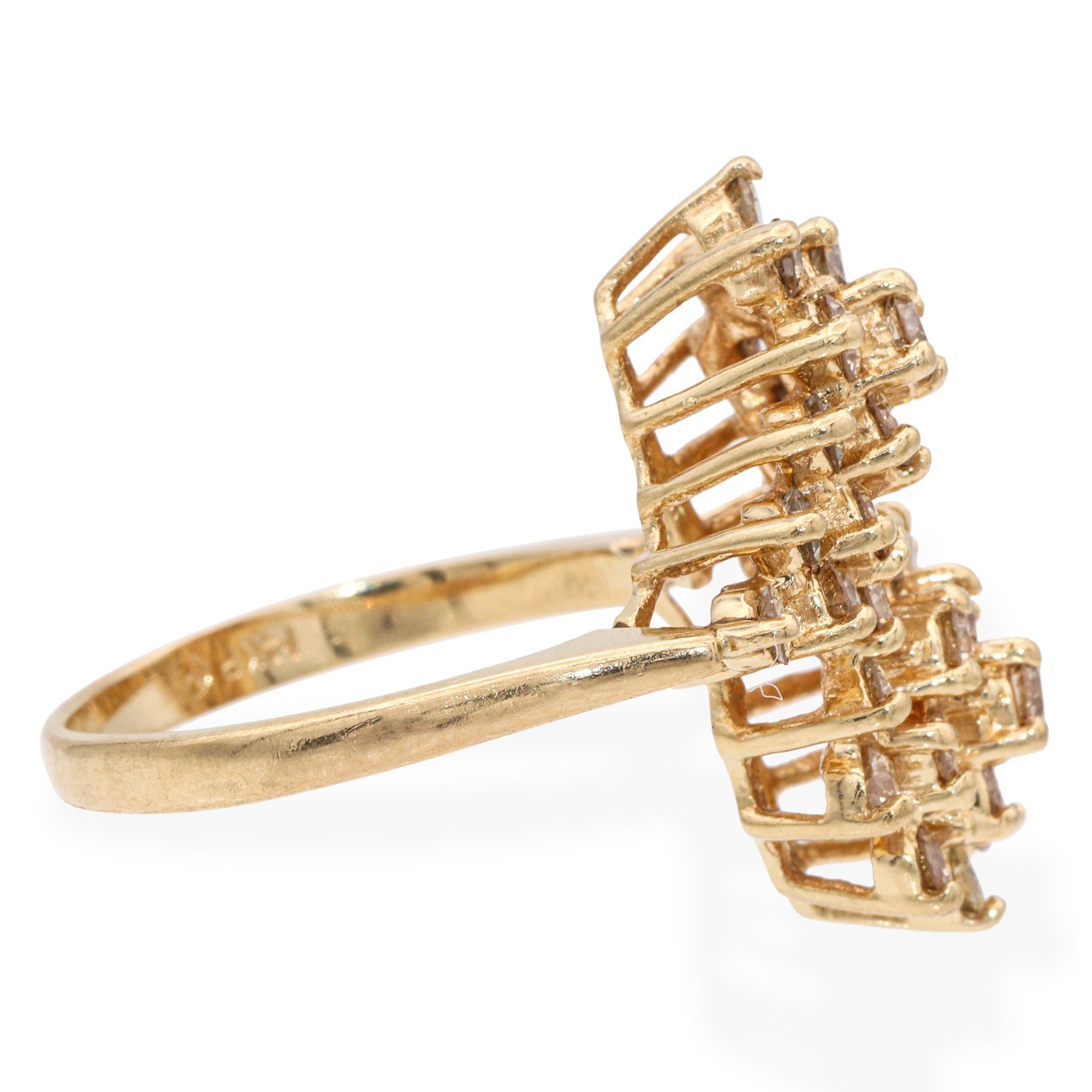 Taglio rotondo Anello con diamante a grappolo in oro giallo 14k da 1,65tcw in vendita