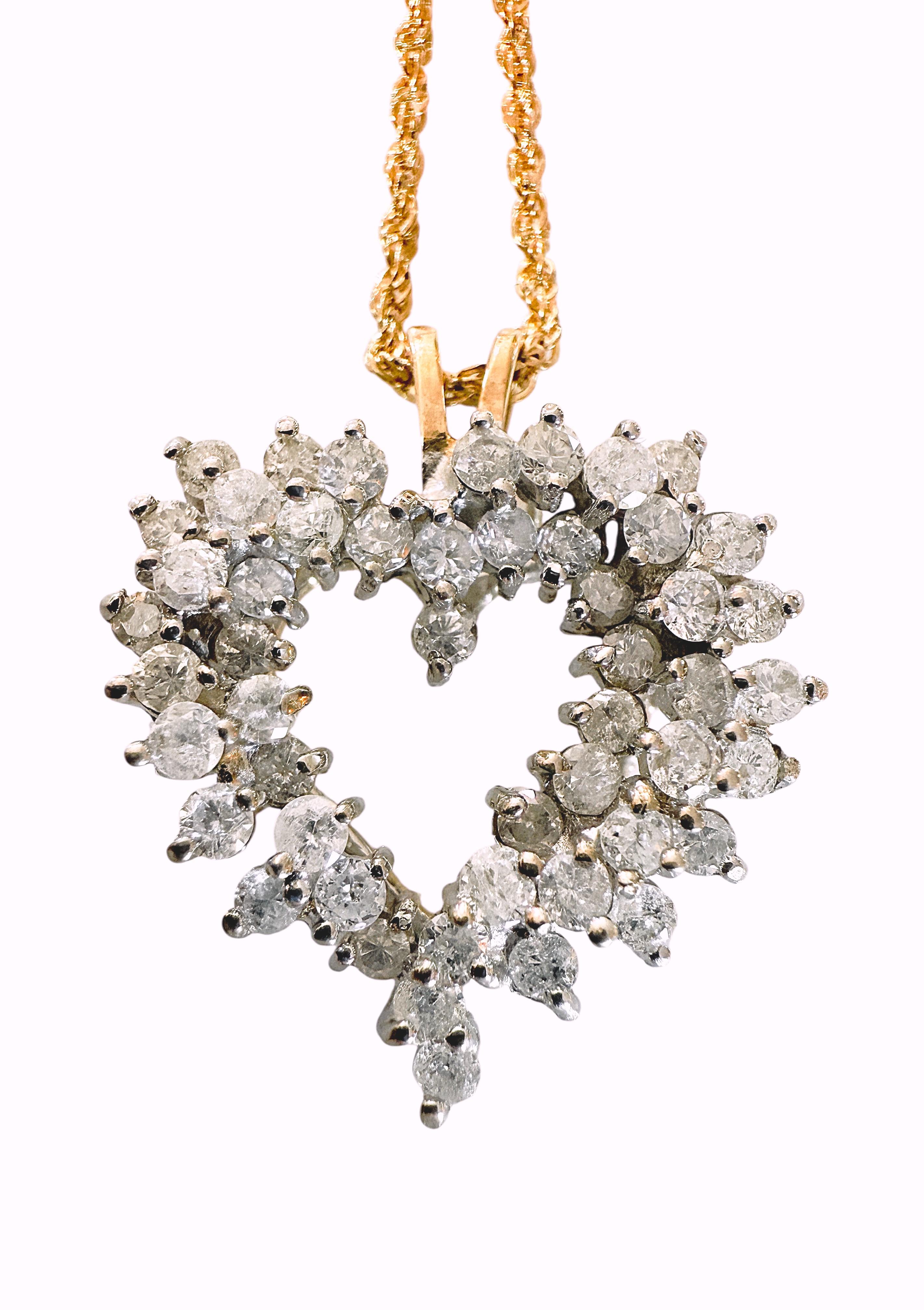 Pendentif en or jaune 14k avec un diamant de 1,68 carat sur une chaîne de 18