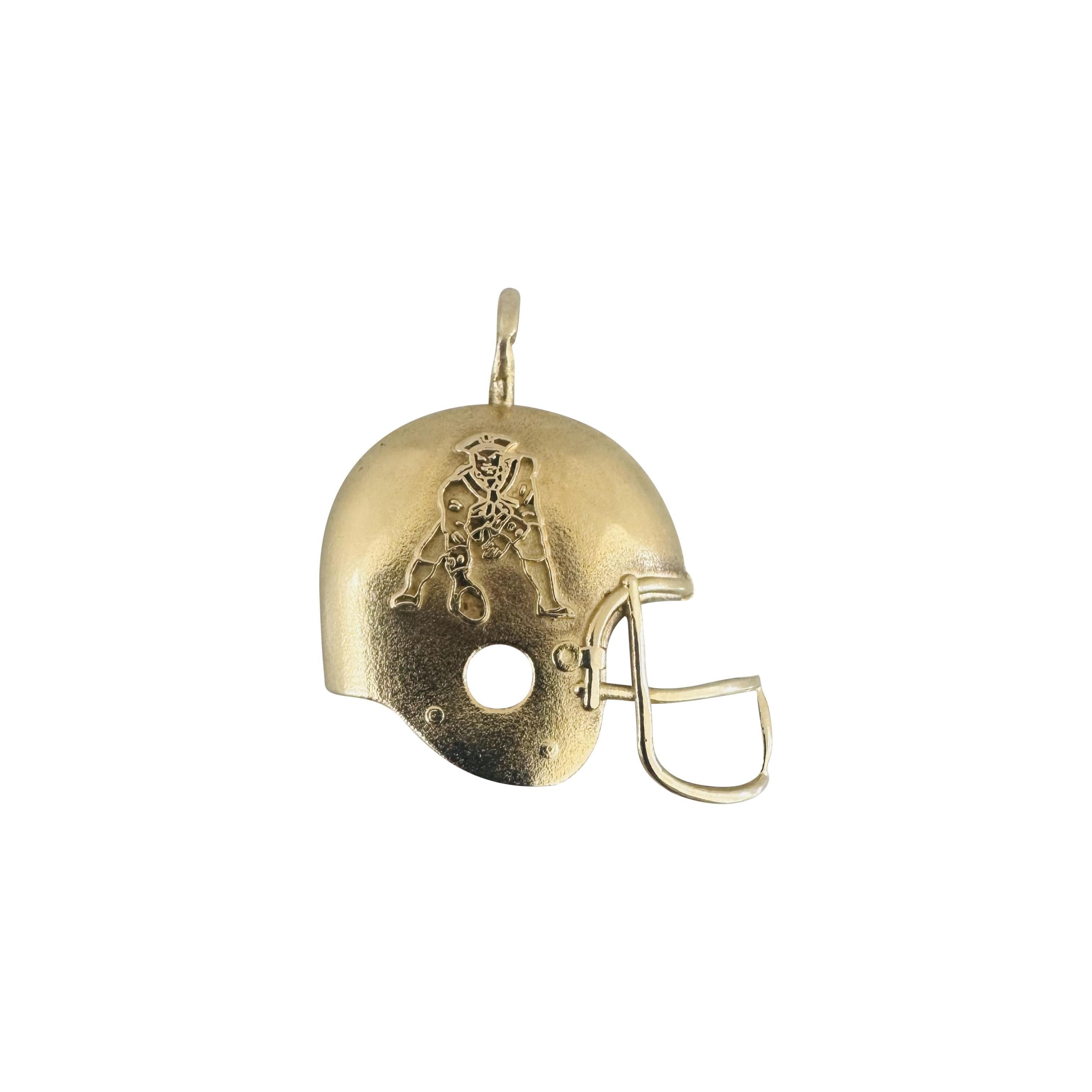Women's 14k Yellow Gold 1.6g New England Patriots Football Helmet Pendant