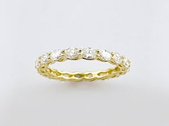 Anello Eternity in oro giallo 14 carati con diamante taglio ovale da 1,80 carati