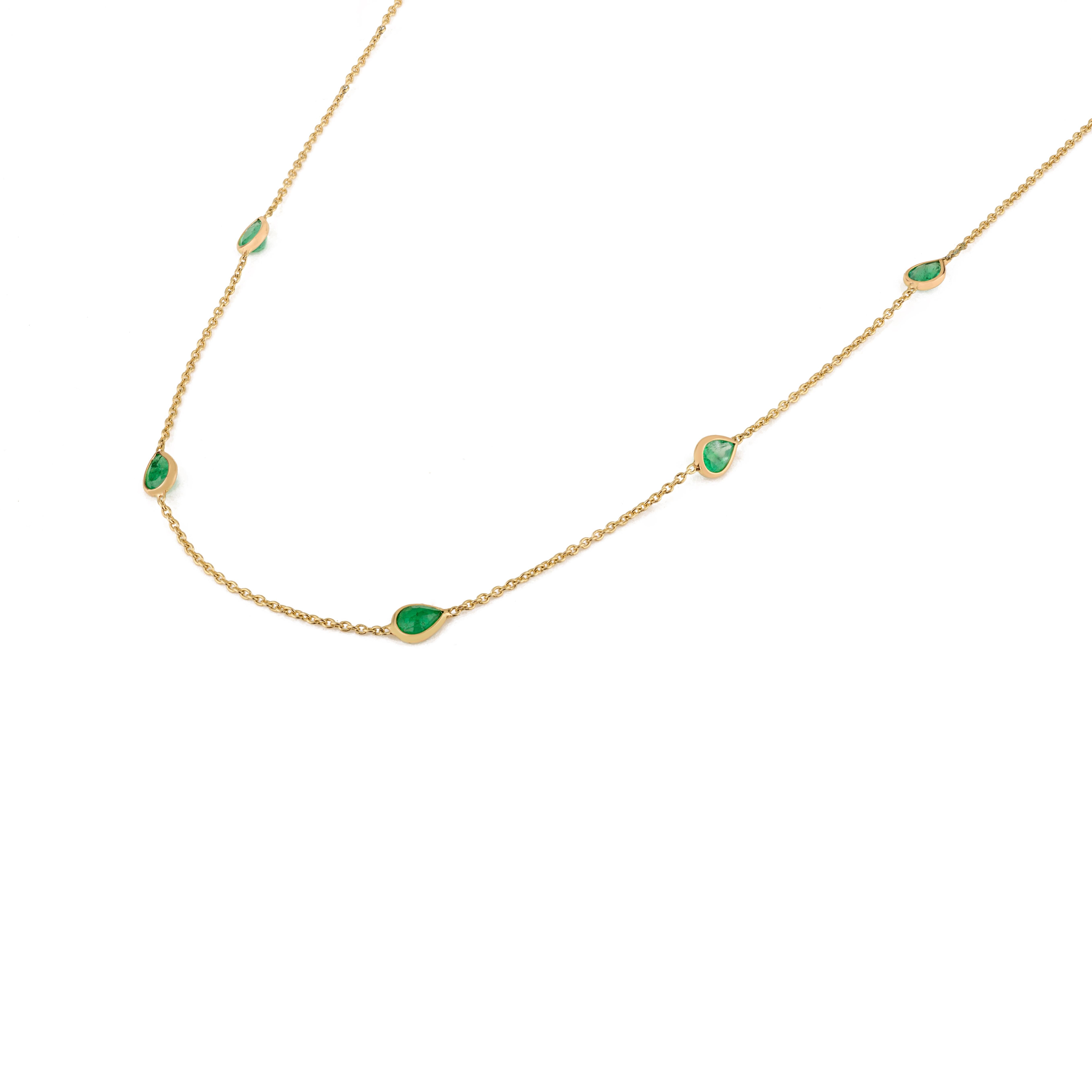 Moderno Collana a catena in oro giallo 14K con smeraldo taglio pera da 1,8 carati Regalo di alta gioielleria in vendita