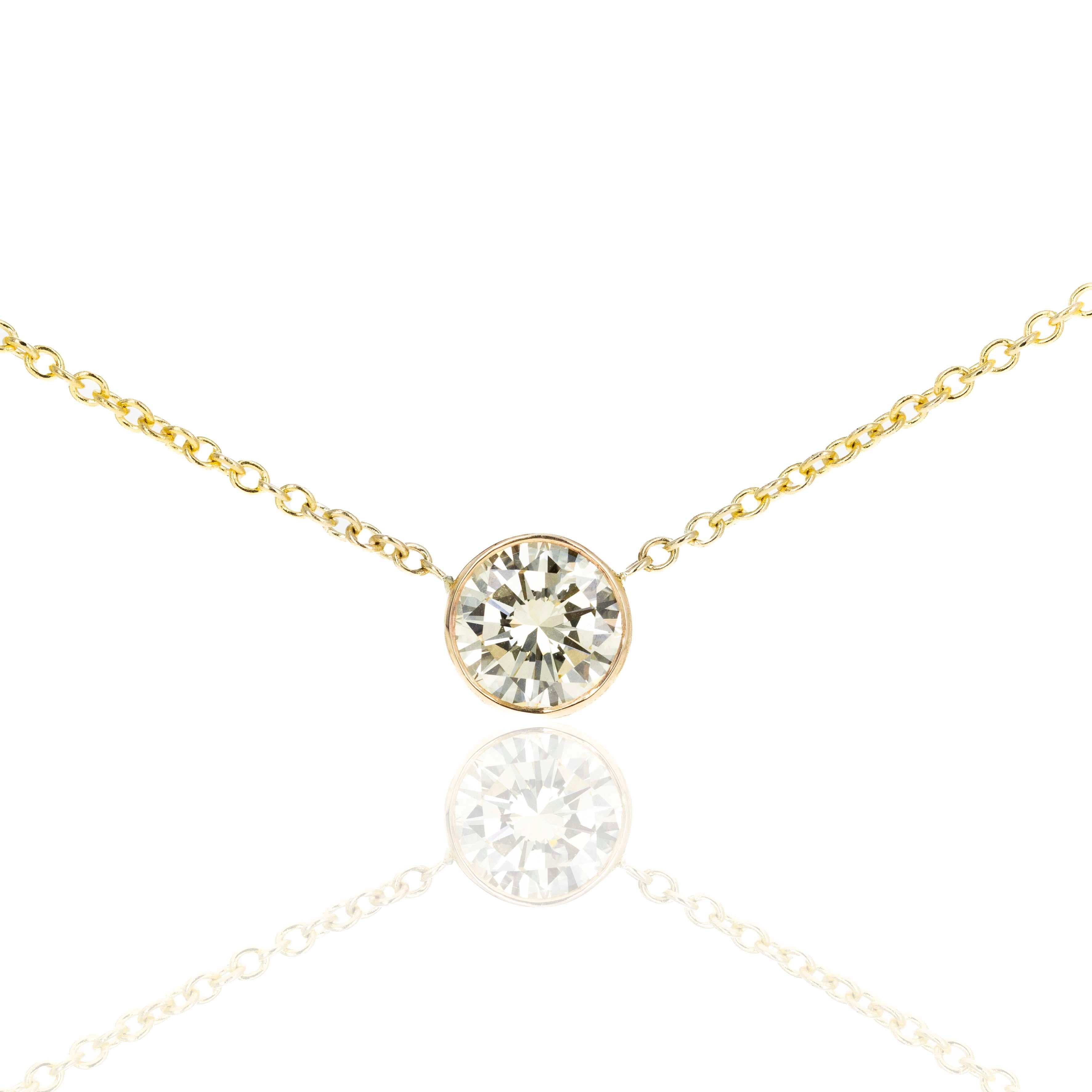 Collana con ciondolo a castone in oro giallo 14K con diamante giallo chiaro da 1,91 carati in vendita 1