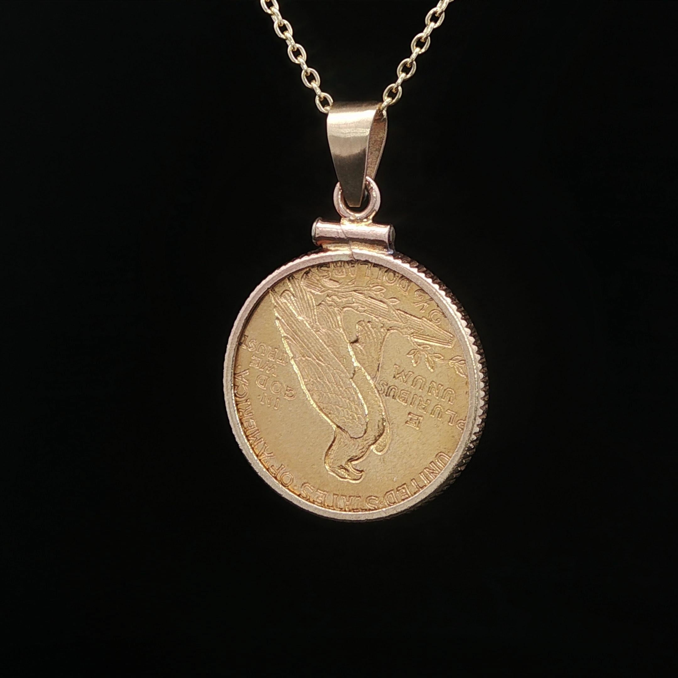 Collana con ciondolo a forma di moneta con testa indiana in oro giallo 14k del 1928 da 2,50 dollari in vendita 2