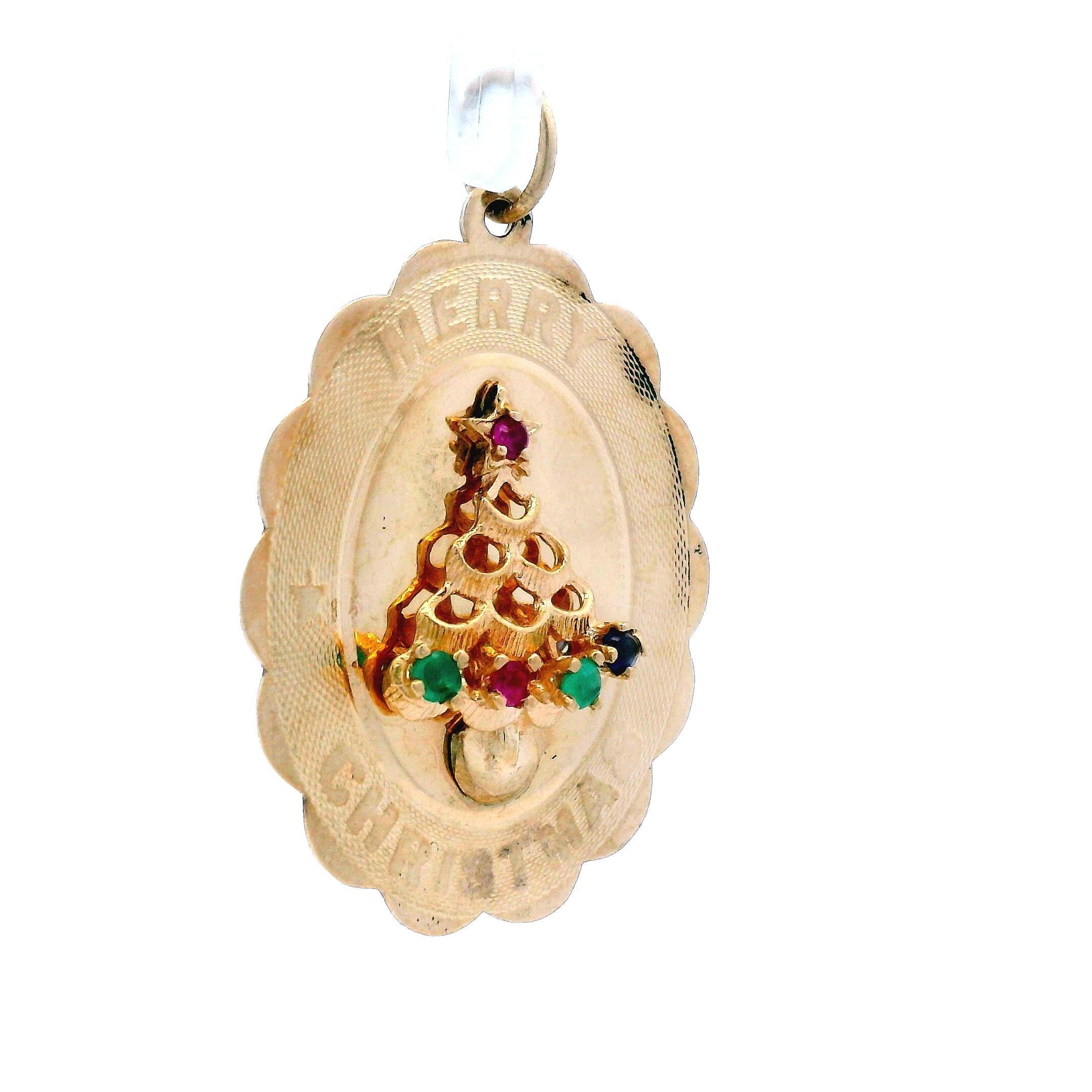 14k Gelbgold 1960er Jahre Mitte des Jahrhunderts Merry Christmas Tree Anhänger mit Rubin & Smaragd (Rundschliff) im Angebot
