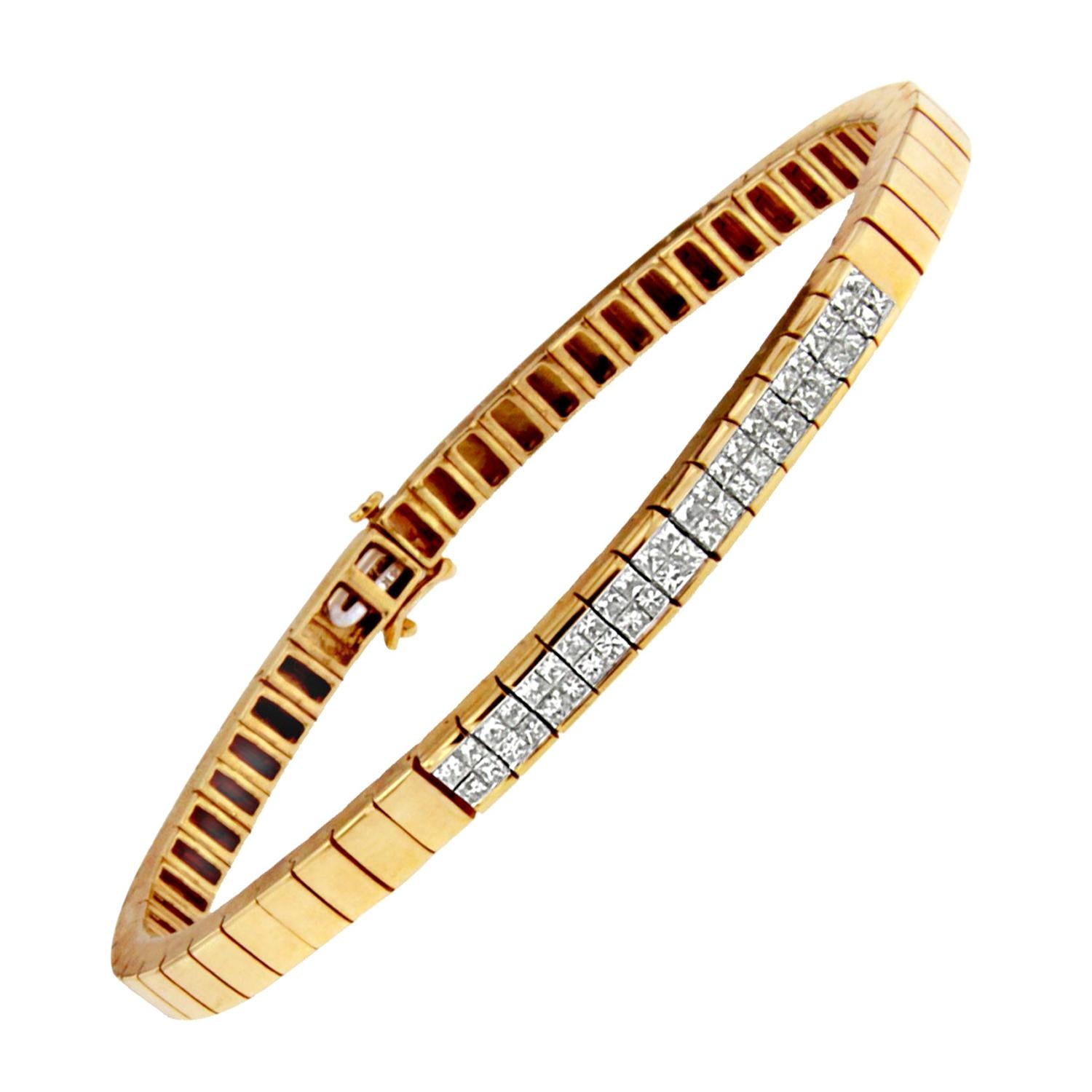 Oro giallo 14K 1ct. Bracciale a fascia con diamanti taglio principessa TDW 'G-H, VS1-VS2'.