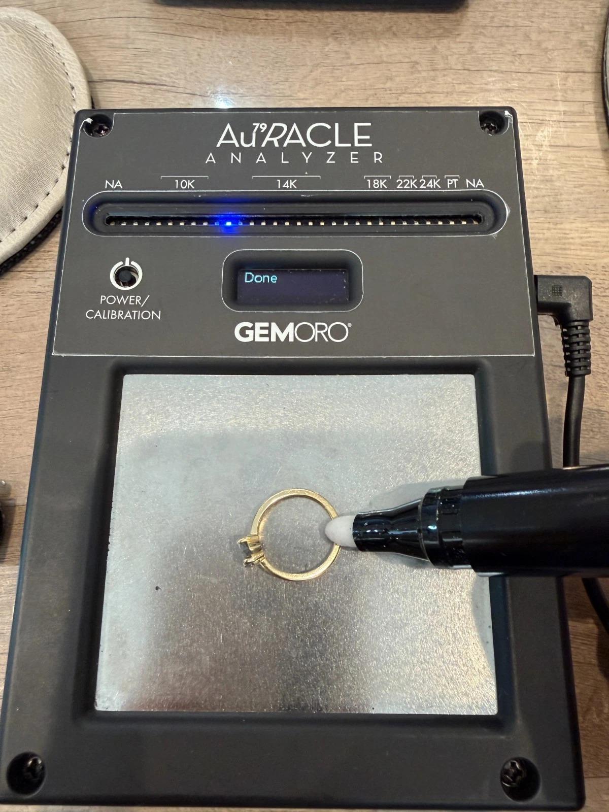 Bague en or jaune 14K avec diamant poire en forme de sel et de poivre naturel 1CTW Taille 4.25 en vente 2