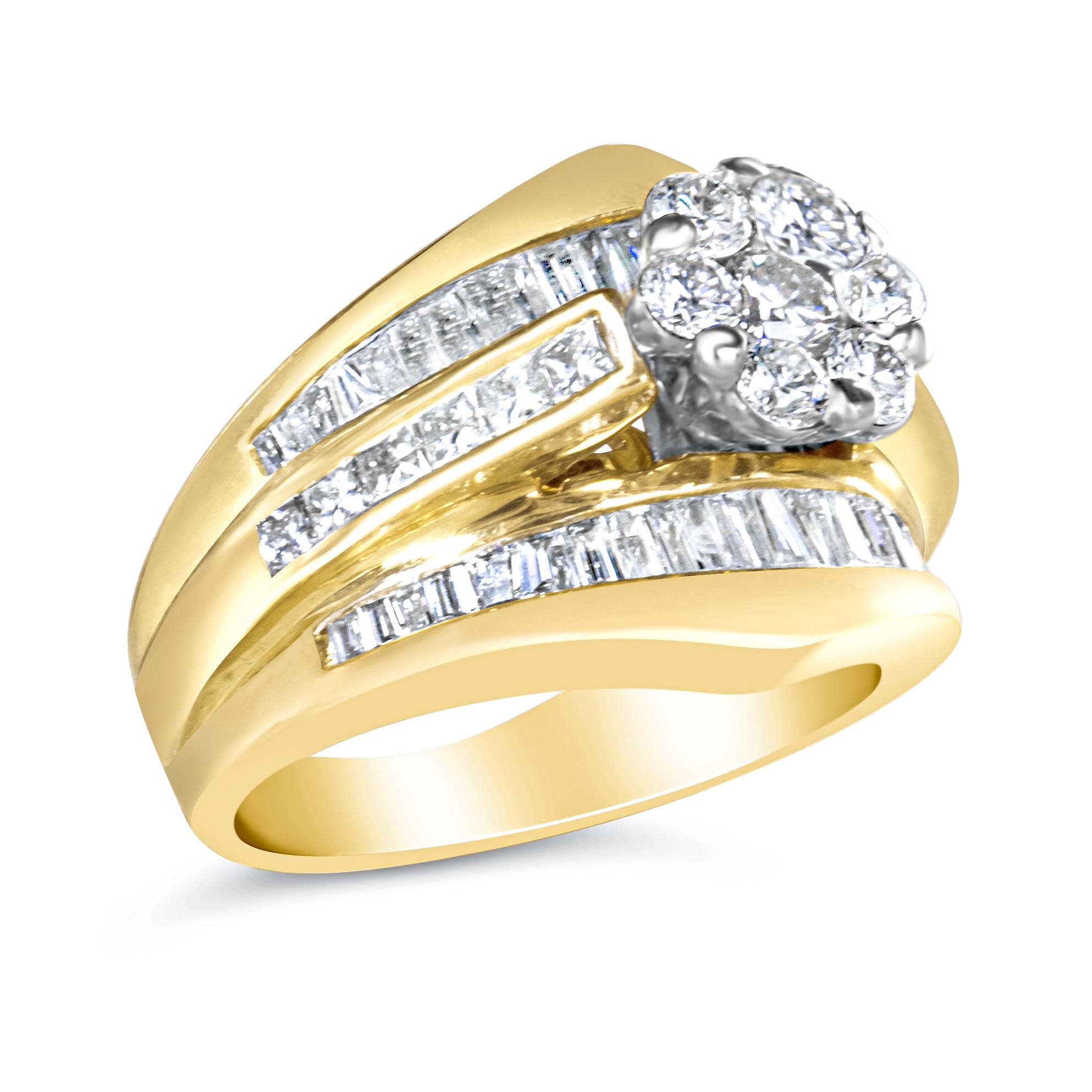 Im Angebot: 14K Gelbgold 2-1/3 Karat Diamant-Cluster-Ring Verlobungsring & Ehering () 3