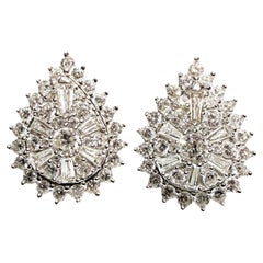 Orecchini a goccia in oro giallo 14k con diamanti da 2 carati